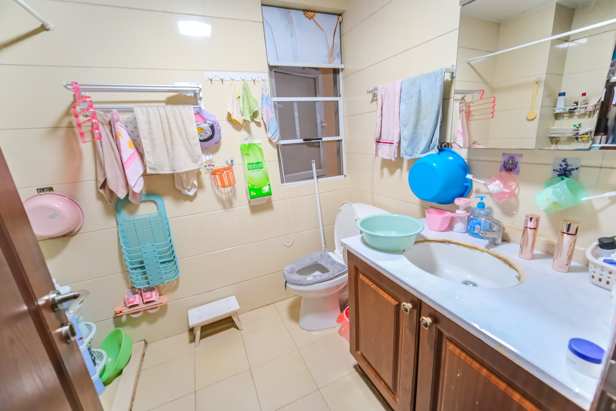 郡原居里  3室2厅1卫    62.0万 郡原居里  3室2厅1卫    62.0万卫生间