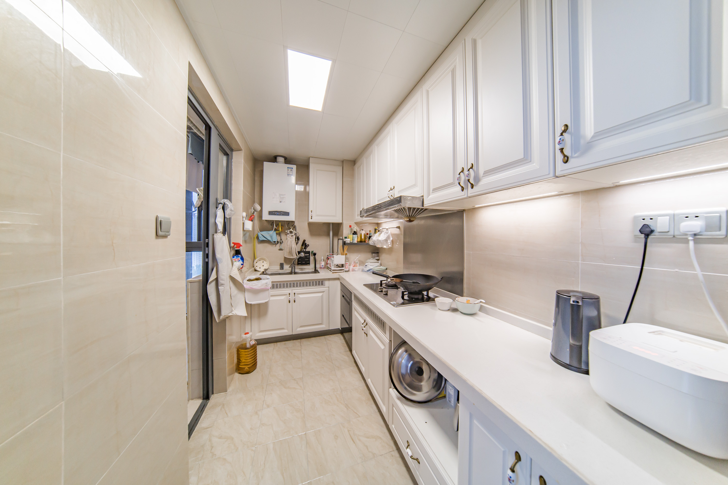 恒大文化旅游城A区  3室2厅1卫    125.0万厨房