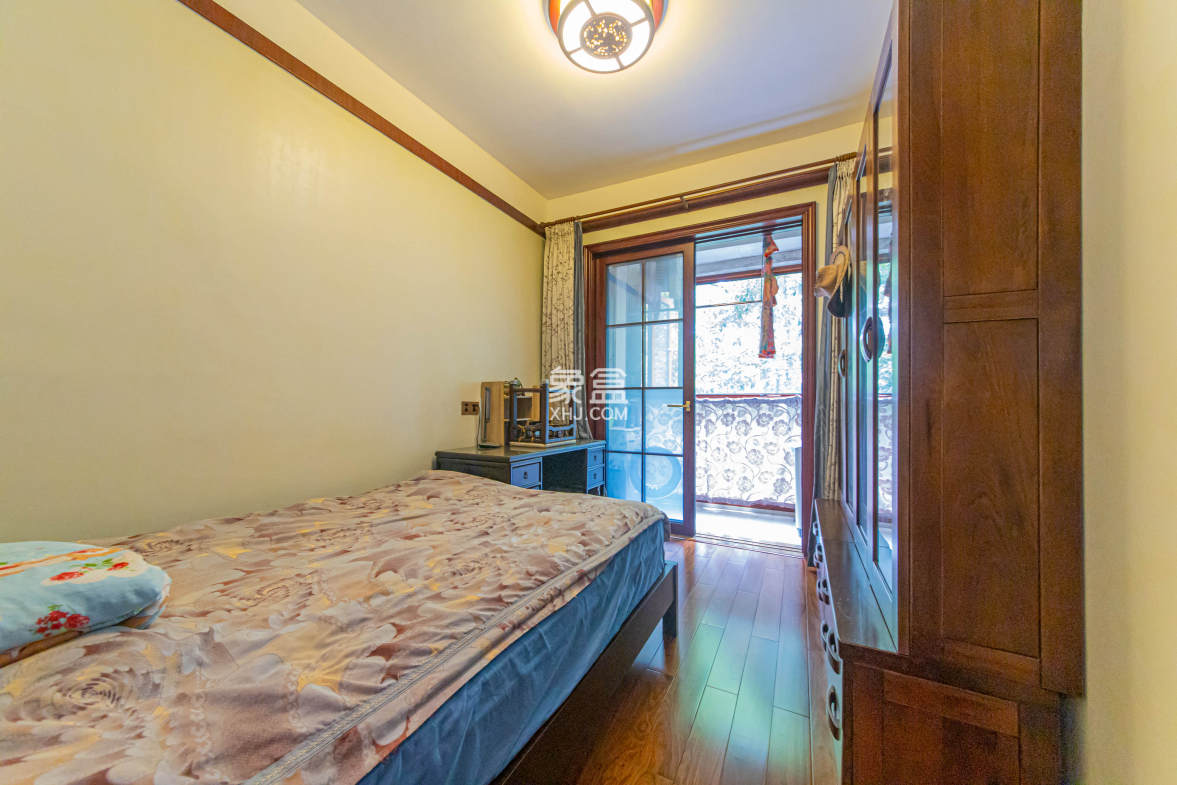 中建芙蓉和苑  4室2厅2卫    364.0万 中建芙蓉和苑  4室2厅2卫    364.0万卧室