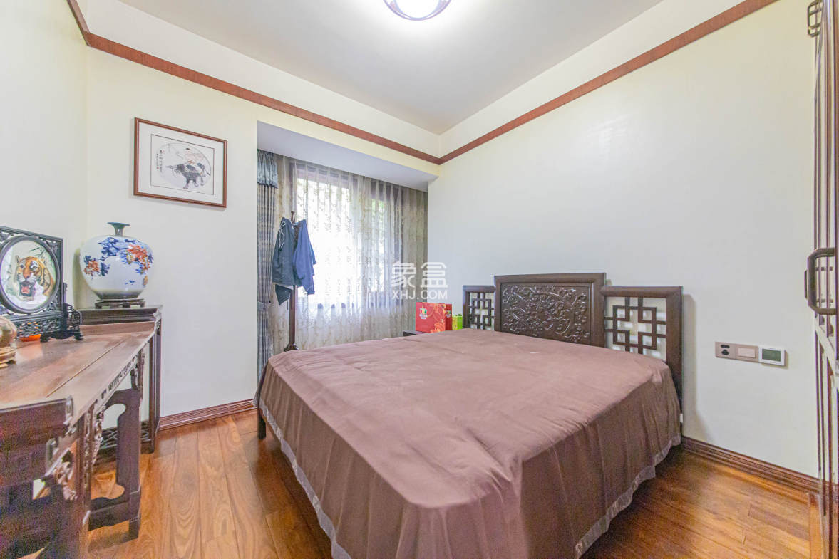 中建芙蓉和苑  4室2厅2卫    364.0万 中建芙蓉和苑  4室2厅2卫    364.0万卧室