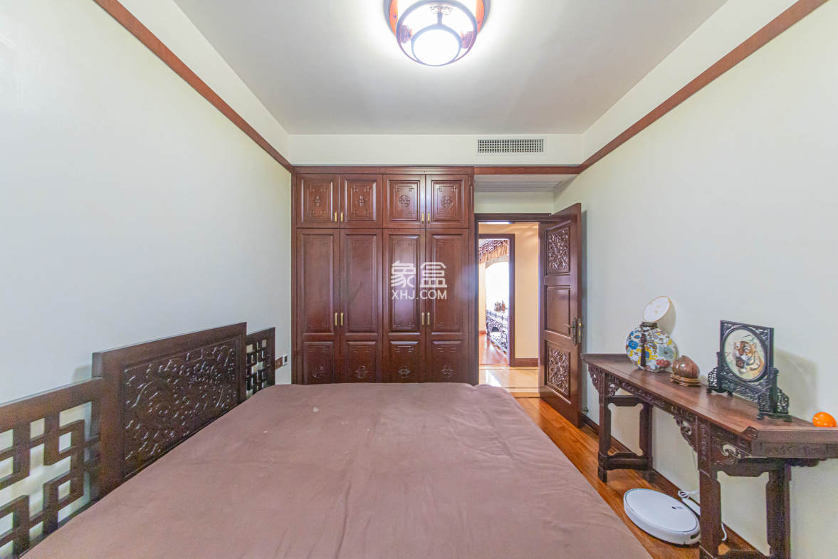 中建芙蓉和苑  4室2厅2卫    364.0万 中建芙蓉和苑  4室2厅2卫    364.0万卧室