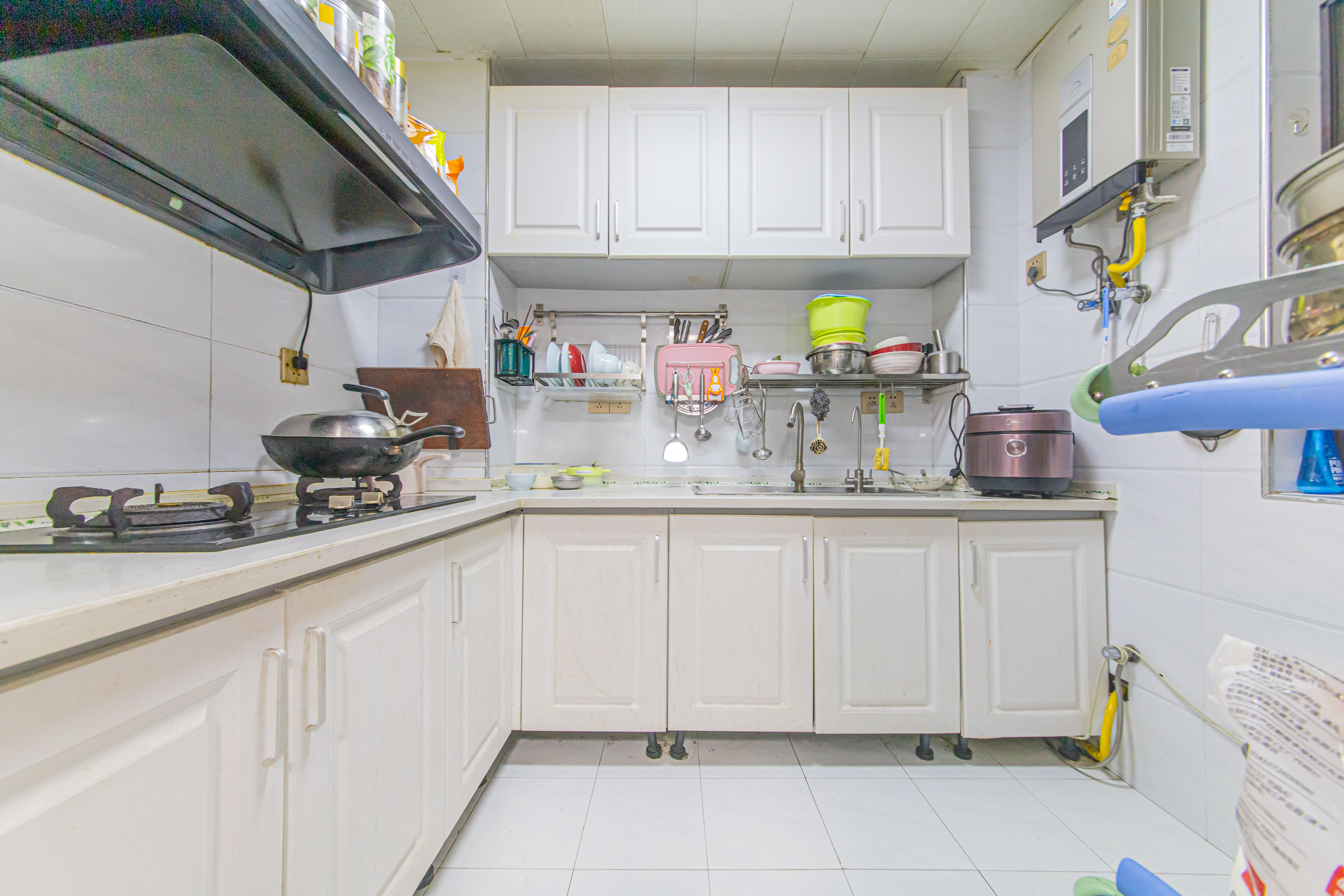 金房奥斯卡  4室2厅1卫    90.0万 金房奥斯卡  4室2厅1卫    90.0万厨房