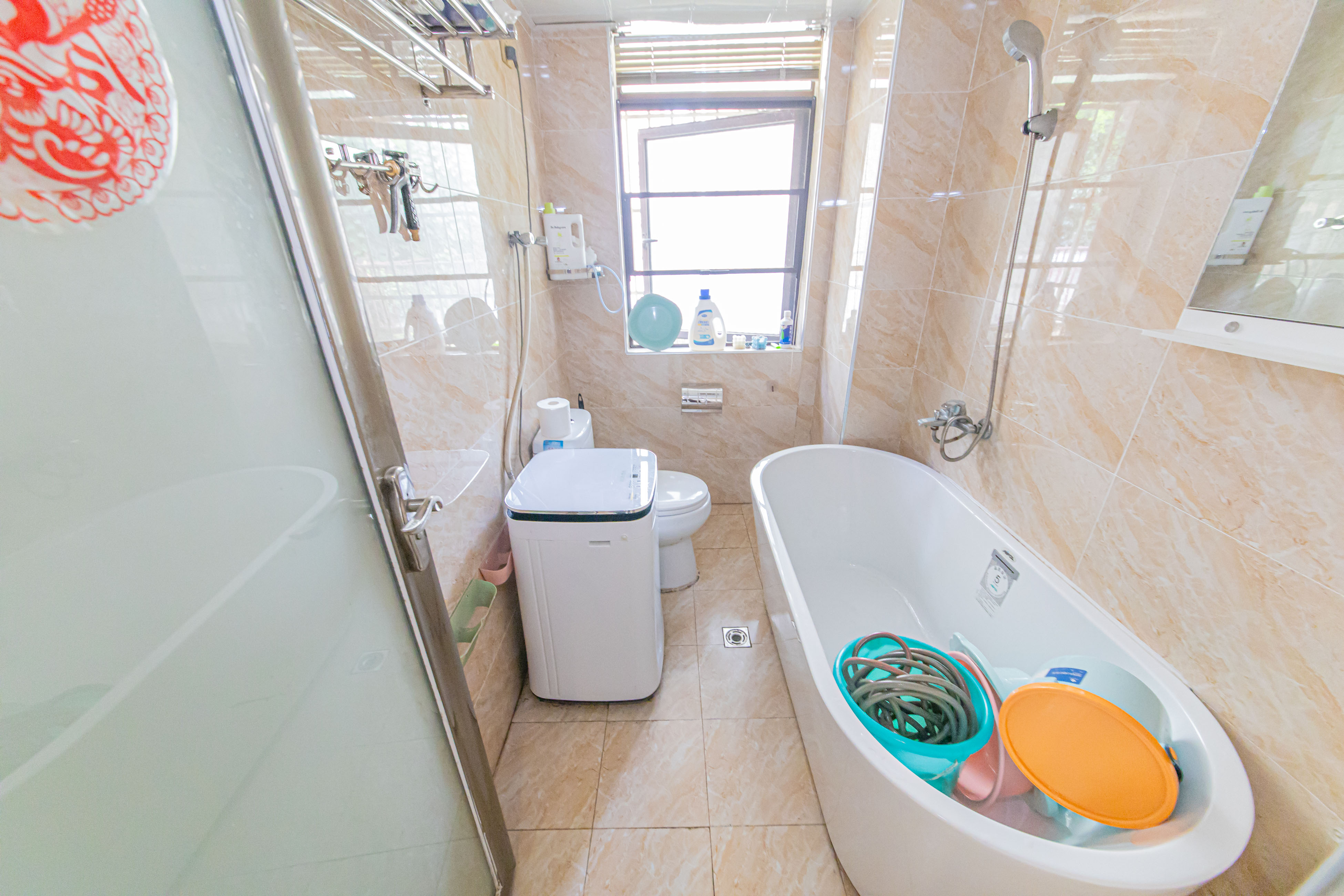 金房奥斯卡  4室2厅1卫    90.0万 金房奥斯卡  4室2厅1卫    90.0万卫生间