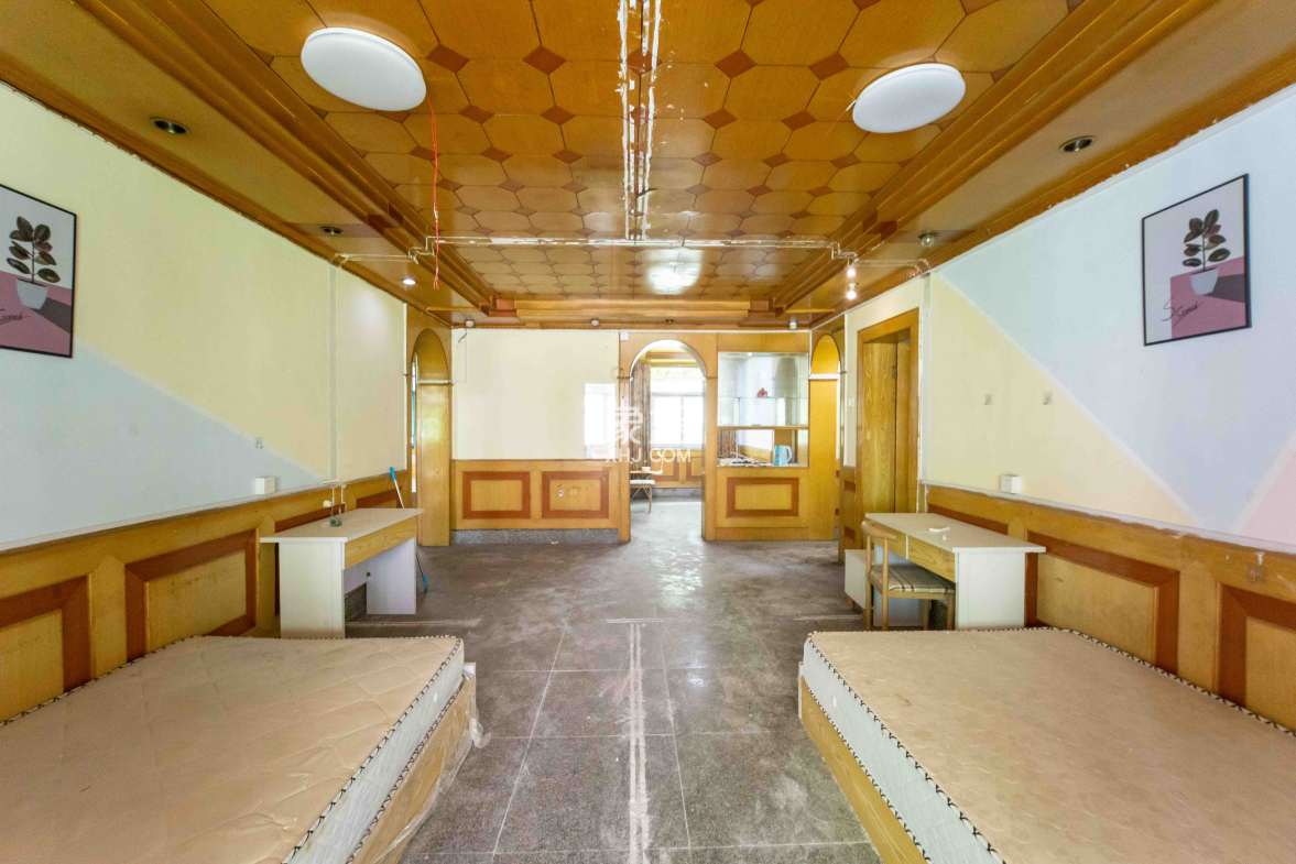 恒达花园  3室2厅1卫    60.0万 恒达花园  3室2厅1卫    60.0万客厅