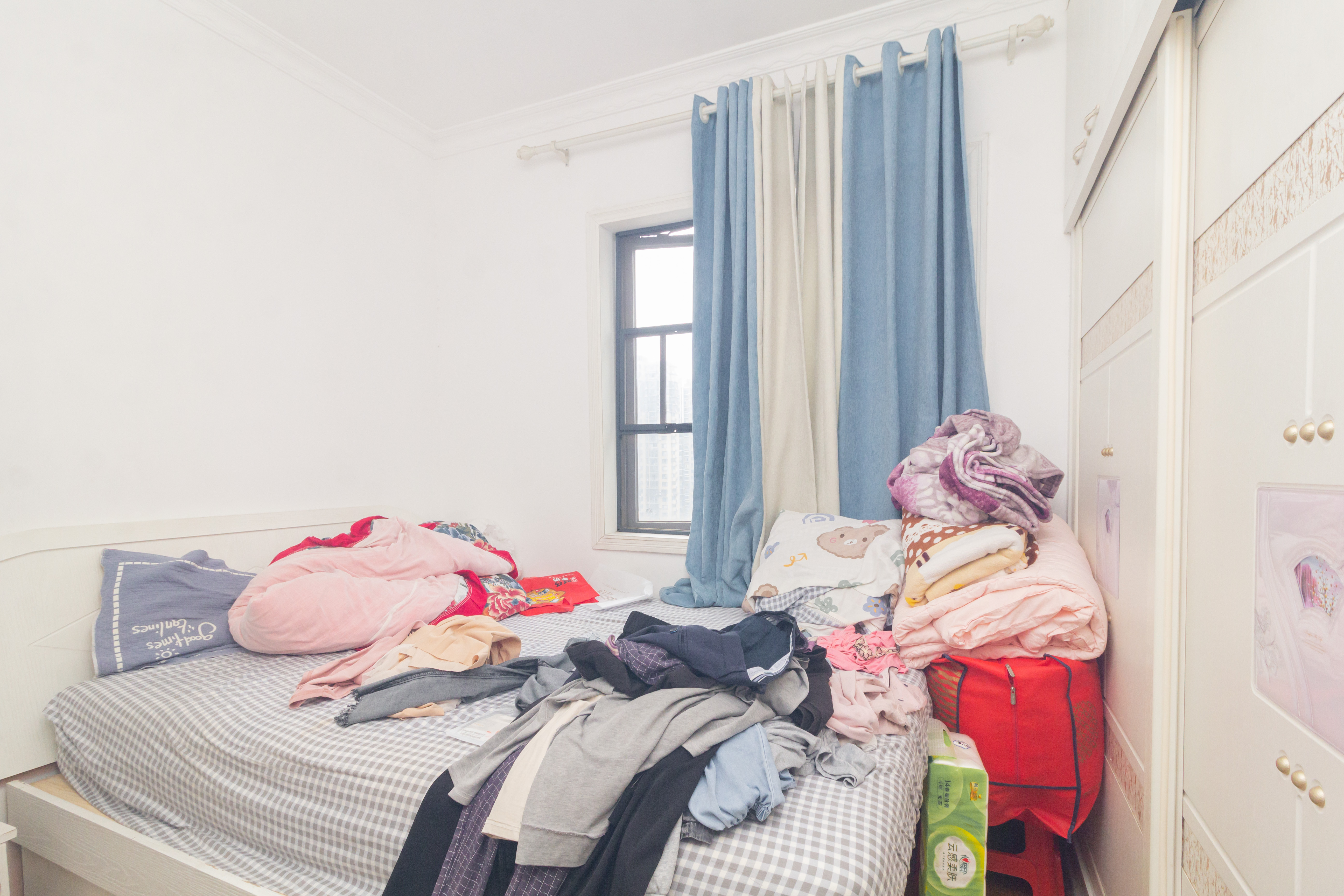 中国铁建国际城一期  3室2厅1卫    51.8万 中国铁建国际城一期  3室2厅1卫    51.8万卧室