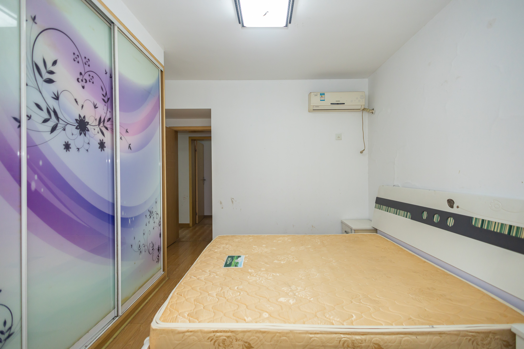 蝴蝶谷 2室2厅1卫 44.8万 蝴蝶谷 2室2厅1卫 44.8万卧室