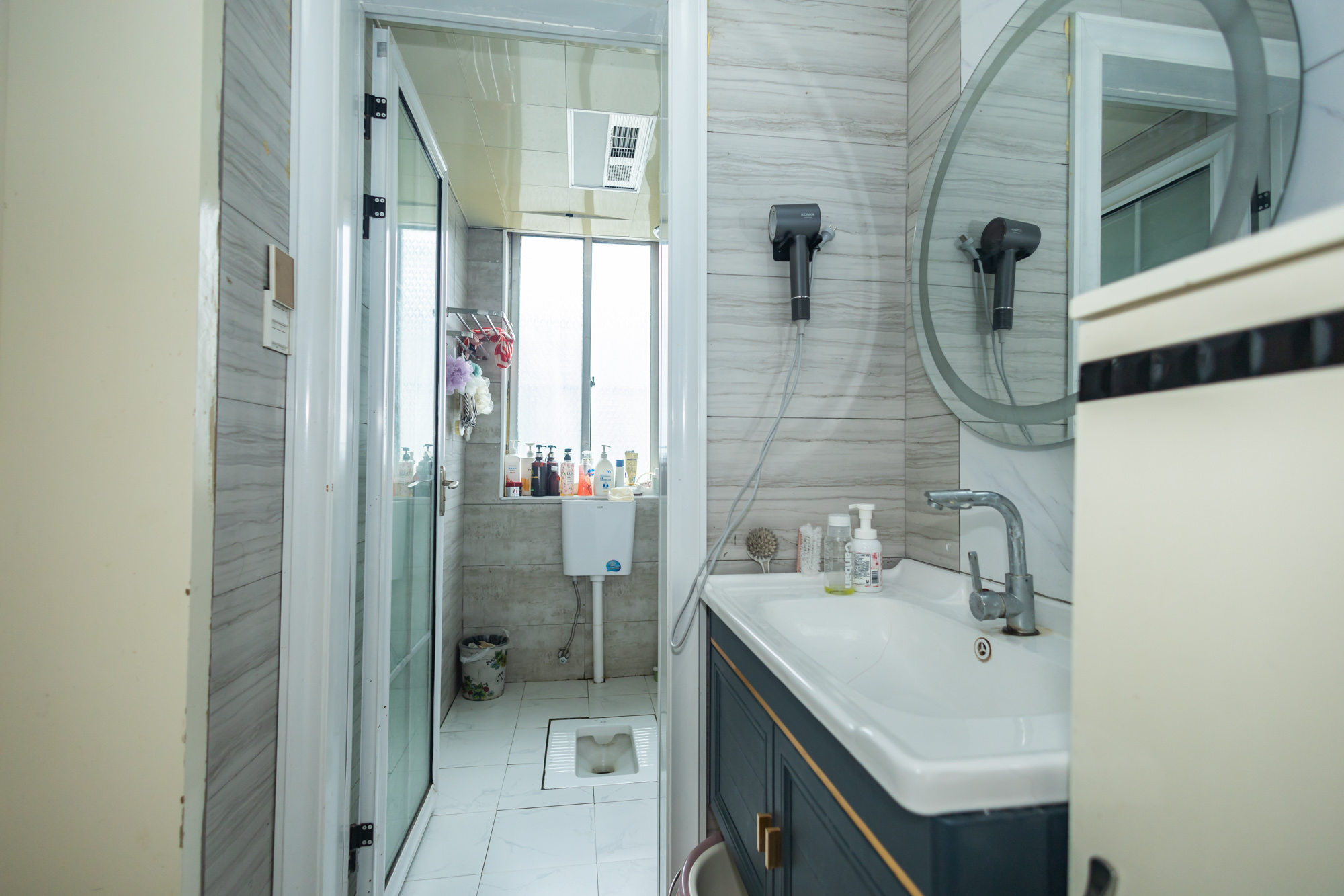 湘绣城  3室2厅1卫    49.9万 湘绣城  3室2厅1卫    49.9万卫生间