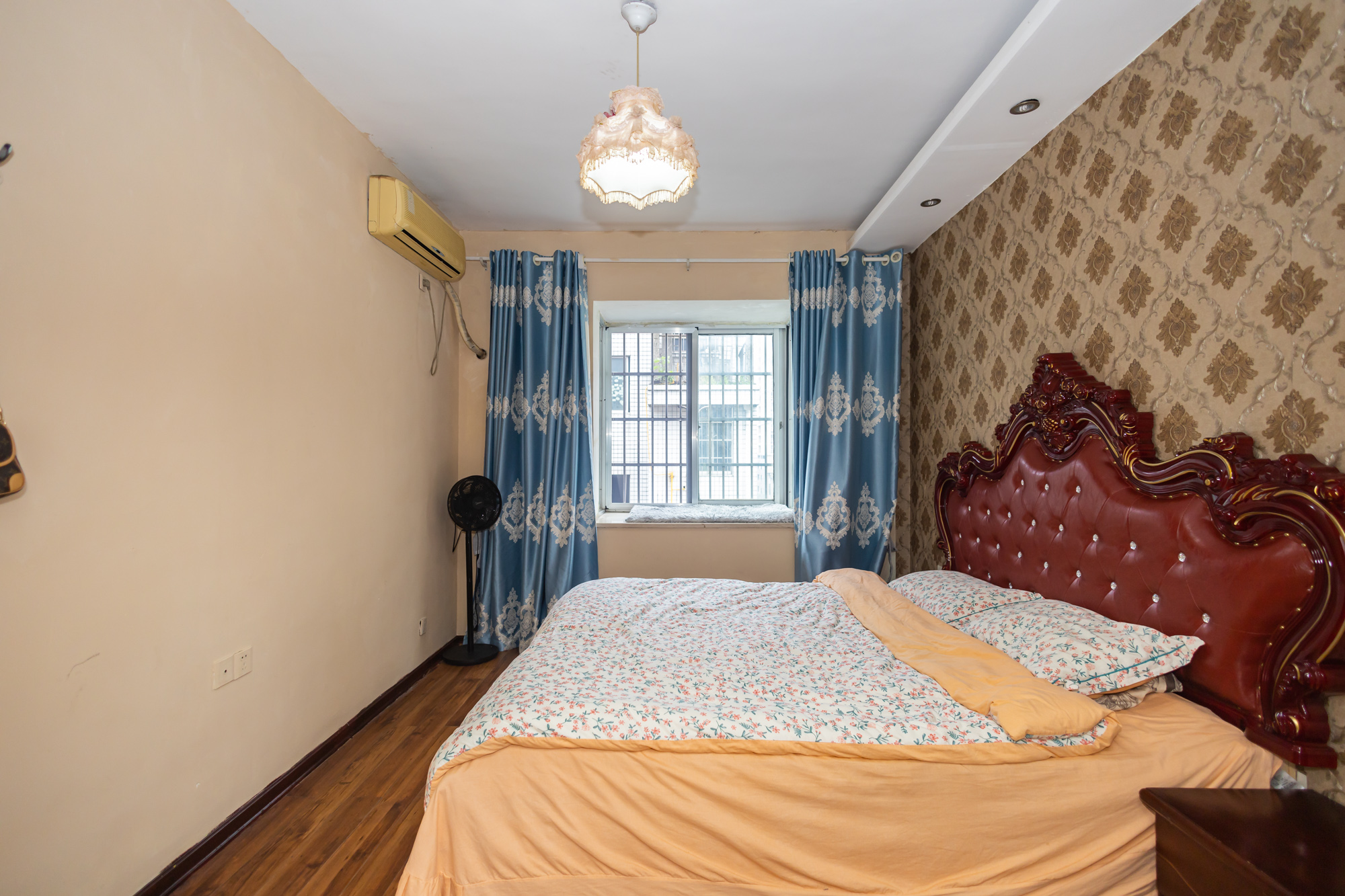 湘绣城  3室2厅1卫    49.9万 湘绣城  3室2厅1卫    49.9万卧室