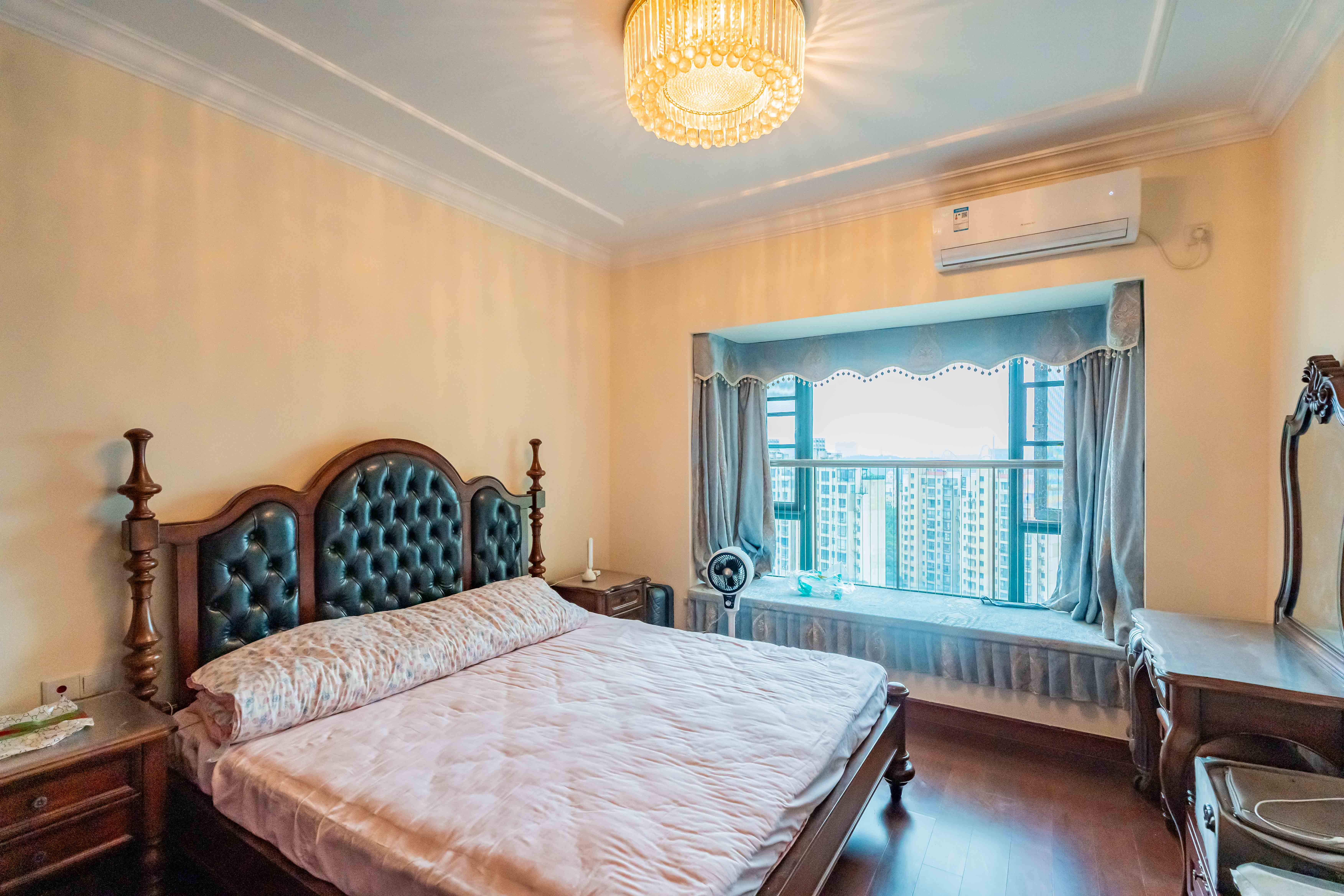 恒大雅苑  3室2厅2卫    135.0万 恒大雅苑  3室2厅2卫    135.0万卧室