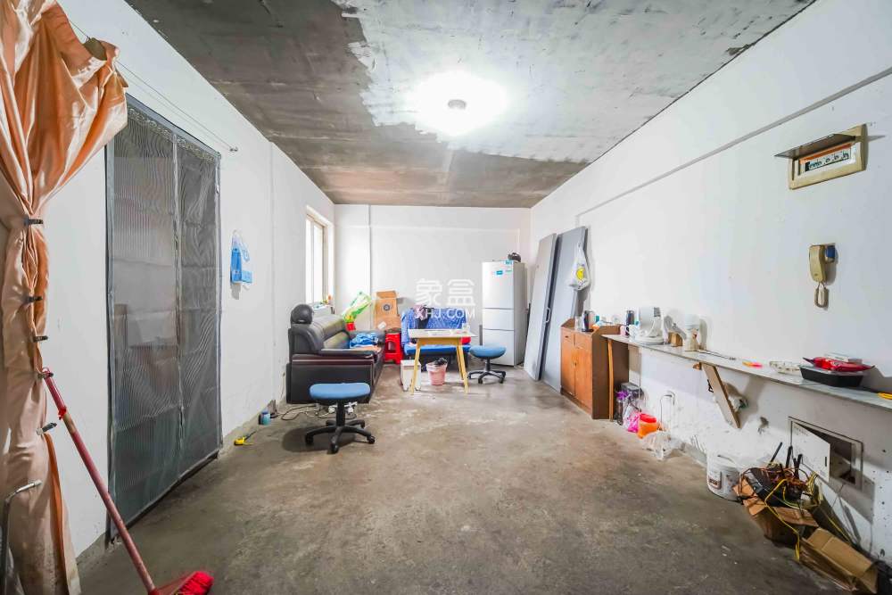 天凯东苑  2室2厅1卫    60.0万