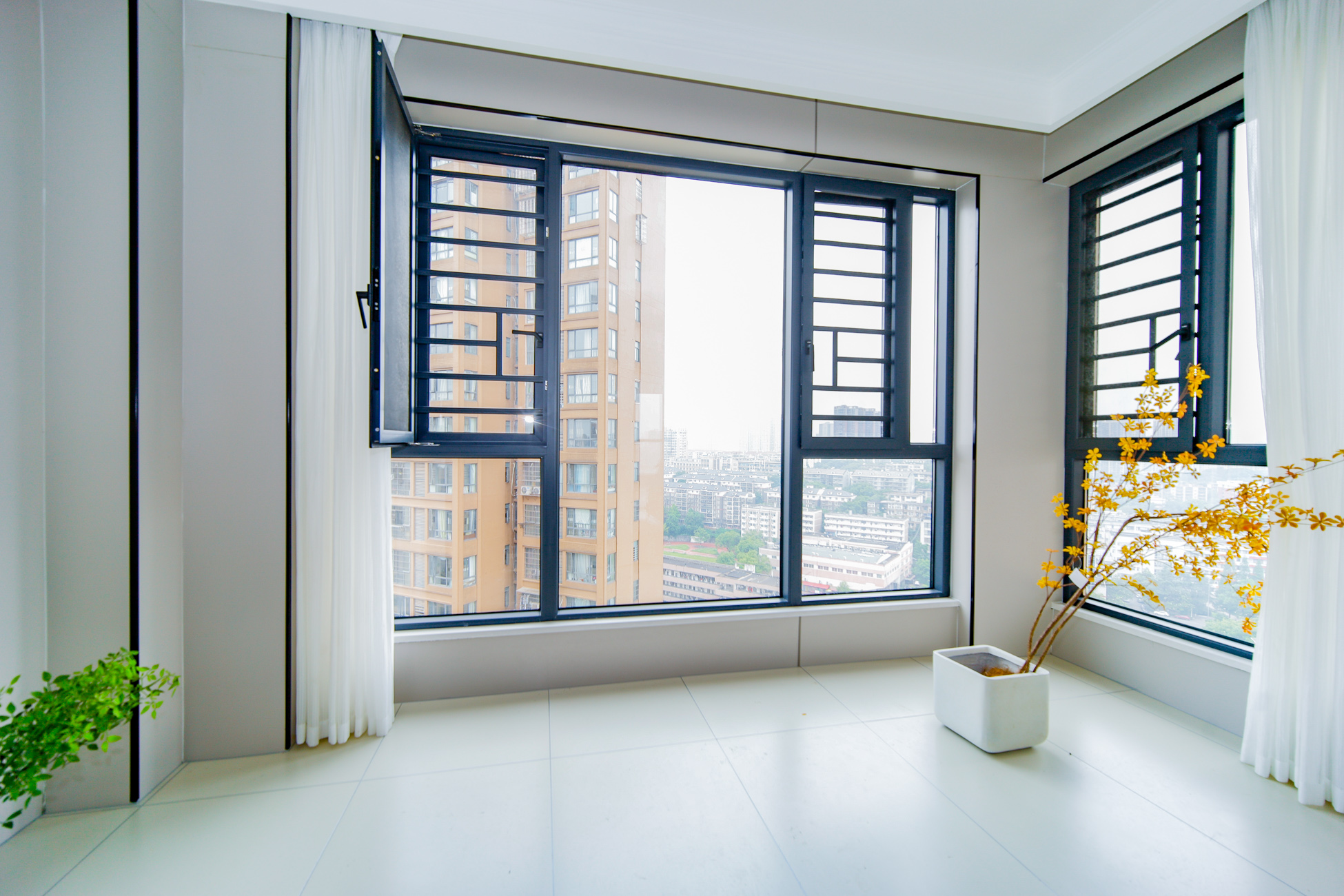 山水庭院 3室2厅2卫 58.0万 山水庭院 3室2厅2卫 58.0万阳台