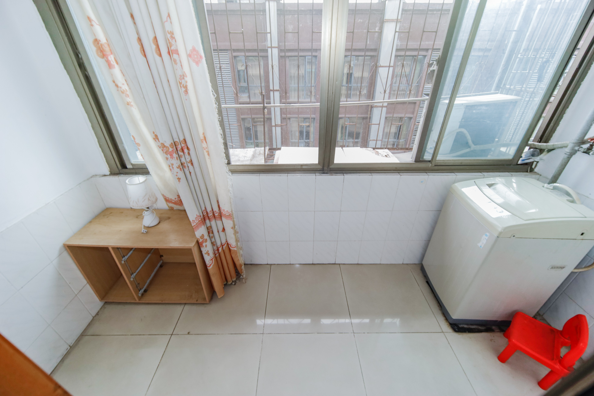中建五局信和苑三区  2室2厅1卫   42.00万阳台