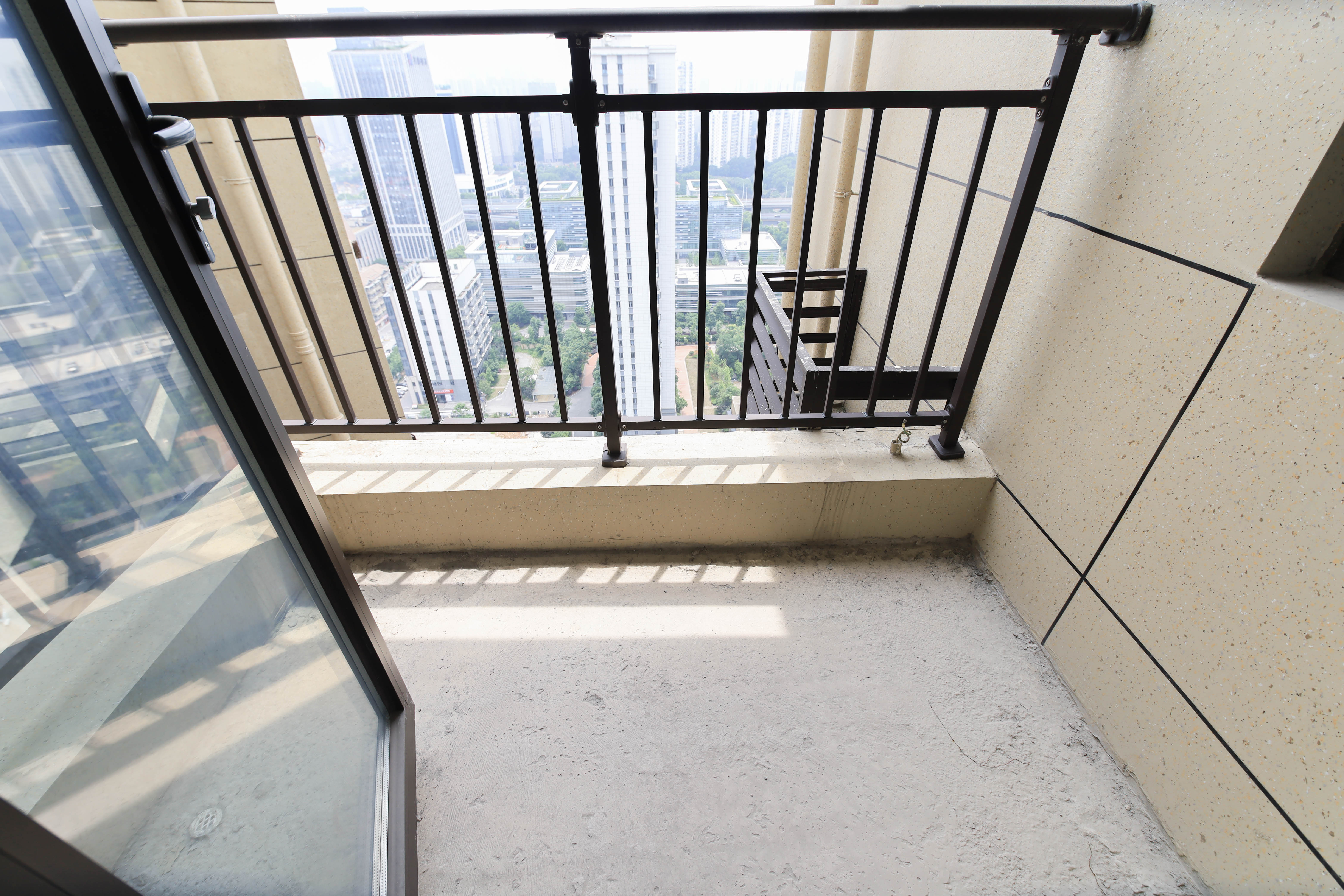 保利大都汇四期 3室2厅2卫 112.5万 保利大都汇四期 3室2厅2卫 112.5万卫生间