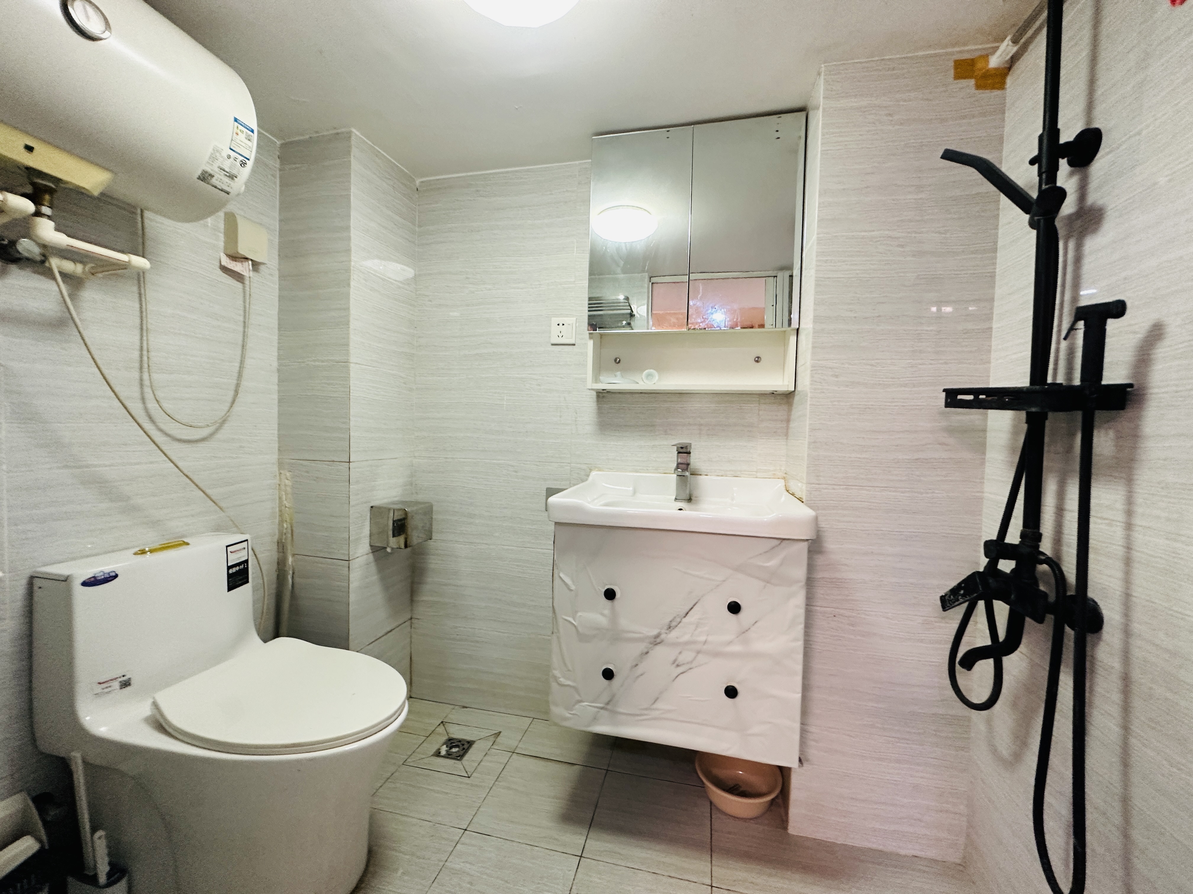 宝迪花苑 1室1厅1卫 45.8万 宝迪花苑 1室1厅1卫 45.8万卫生间