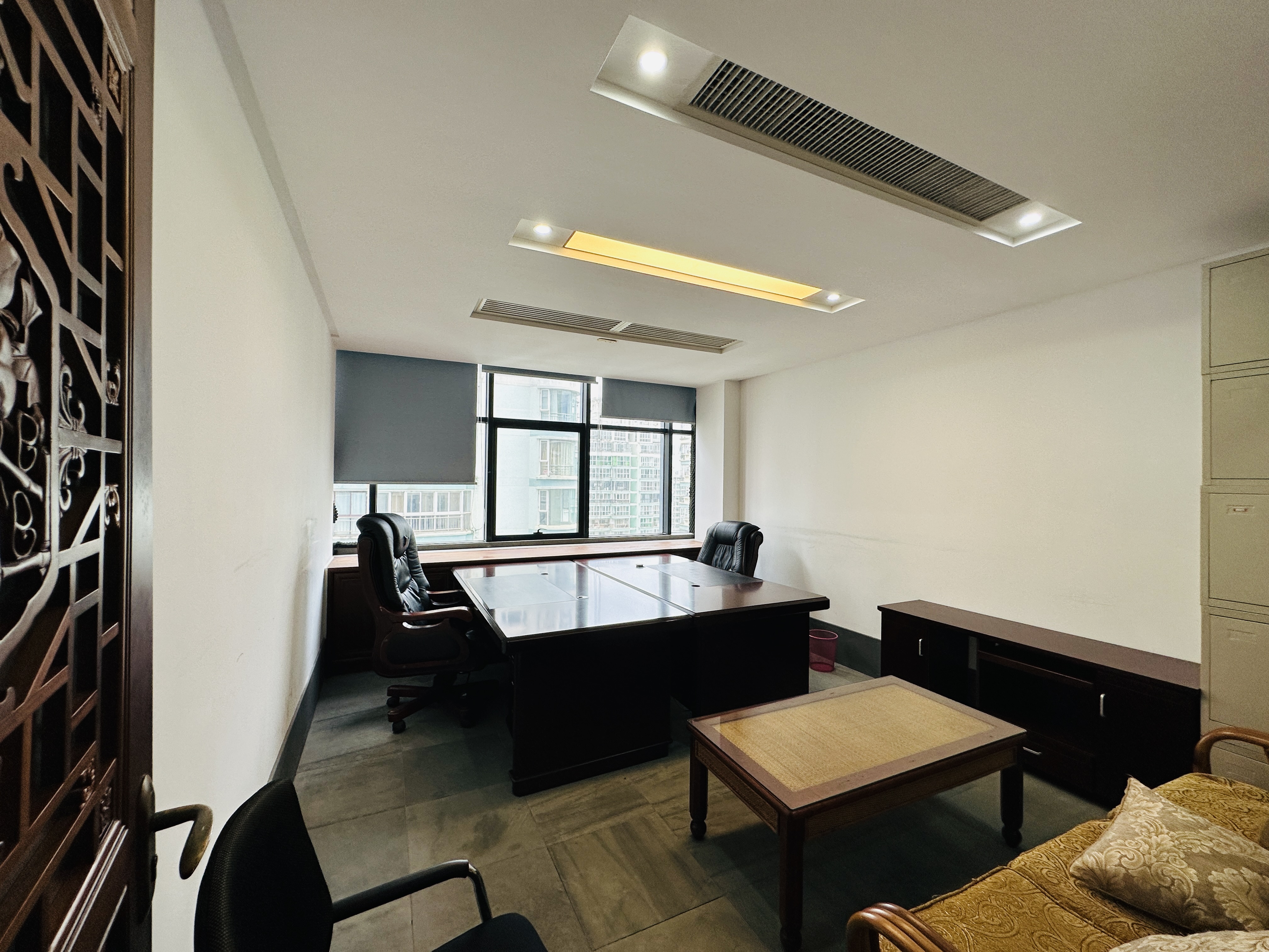 紫荆信息公寓 8室3厅1卫 705.0万 紫荆信息公寓 8室3厅1卫 705.0万卧室