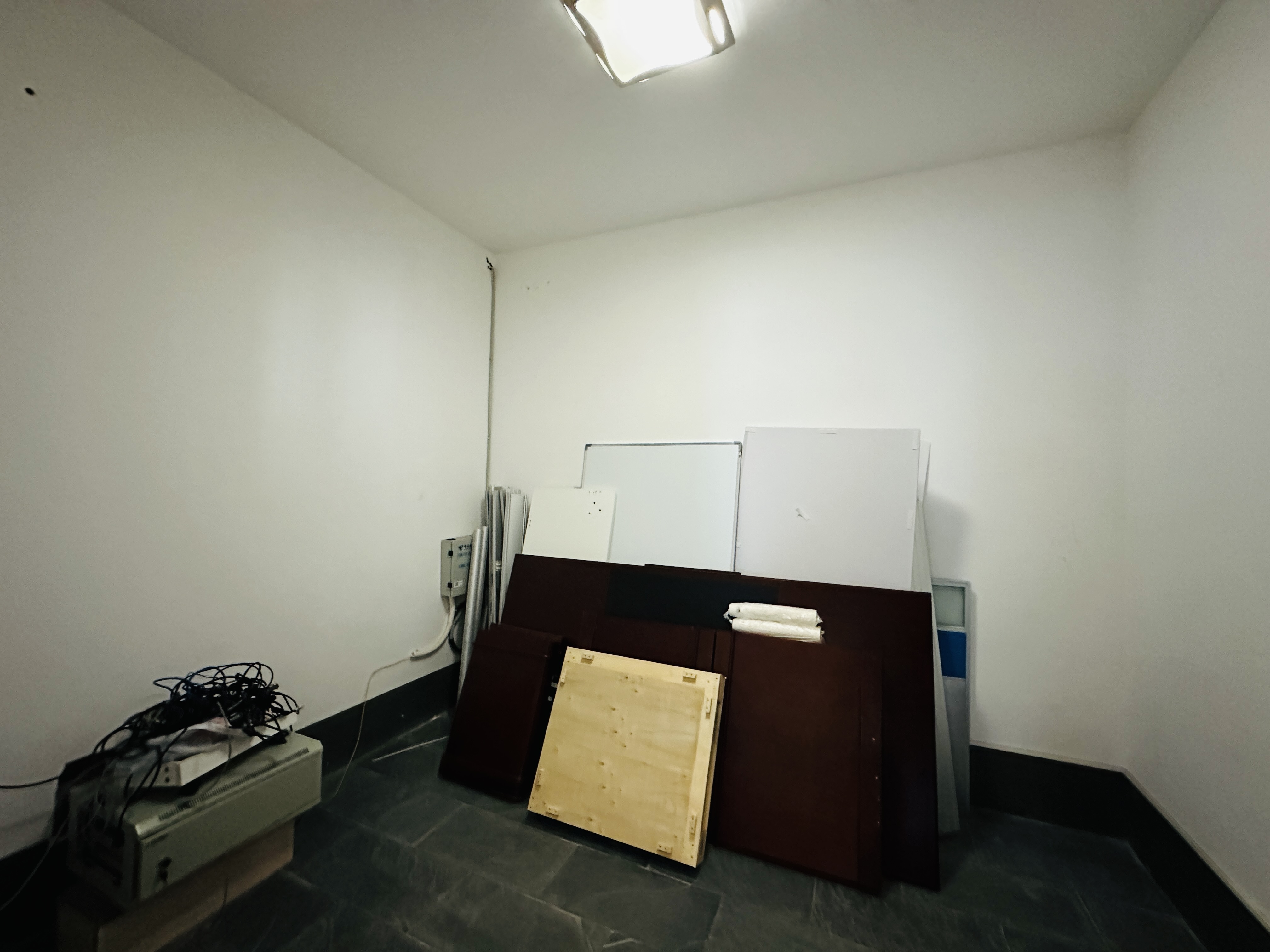 紫荆信息公寓 8室3厅1卫 705.0万 紫荆信息公寓 8室3厅1卫 705.0万其他