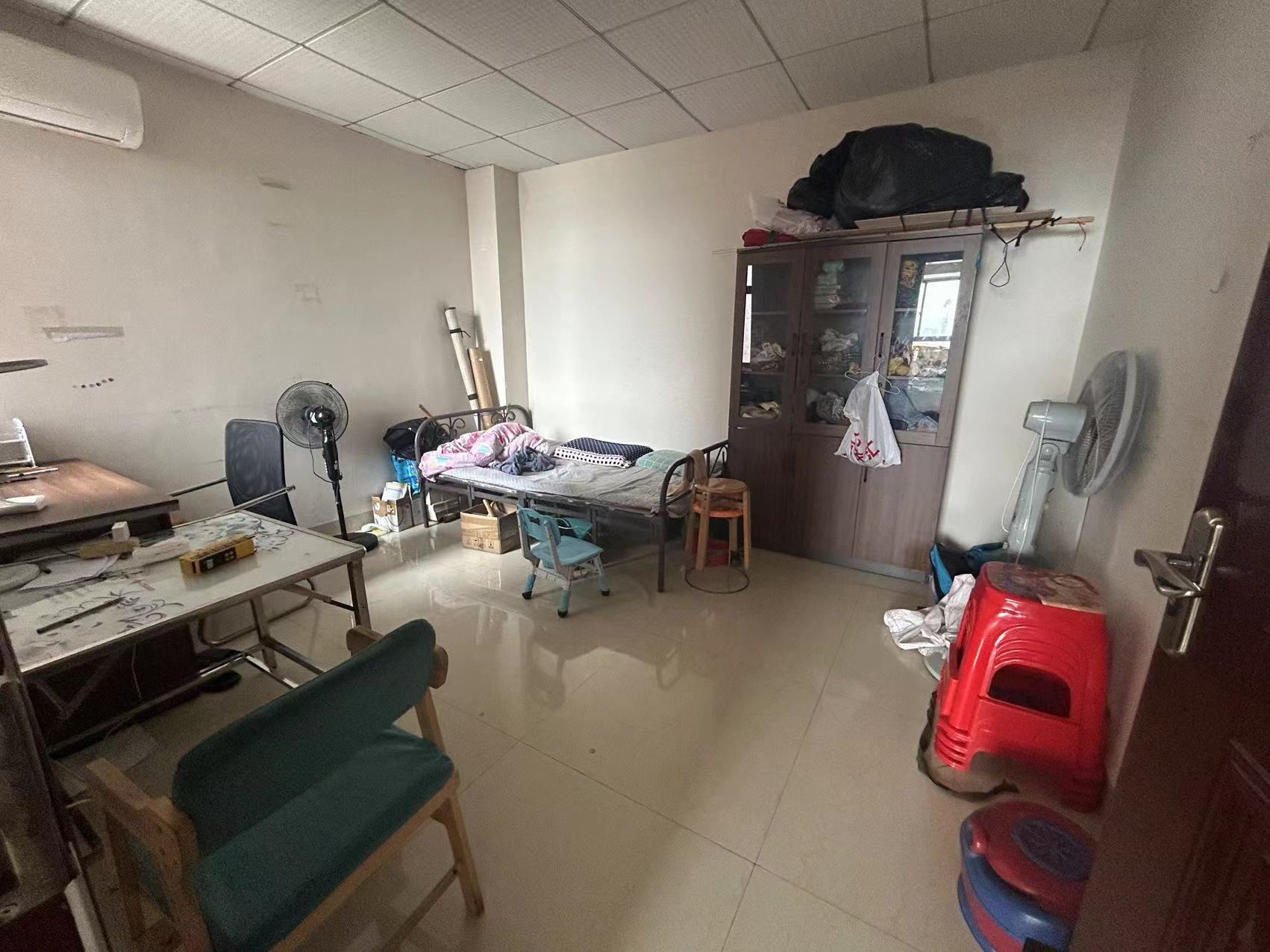 庐山恋 2室2厅1卫 30.0万 庐山恋 2室2厅1卫 30.0万室内图