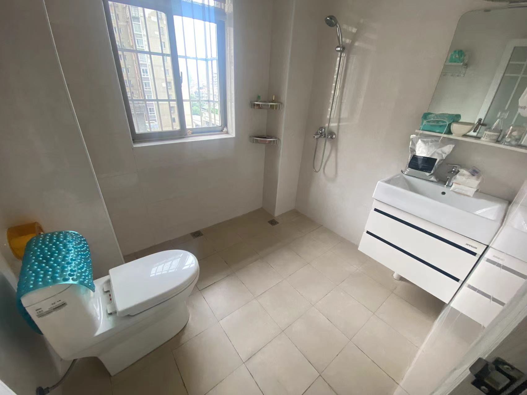 利江花园 4室2厅2卫 62.8万 利江花园 4室2厅2卫 62.8万室内图