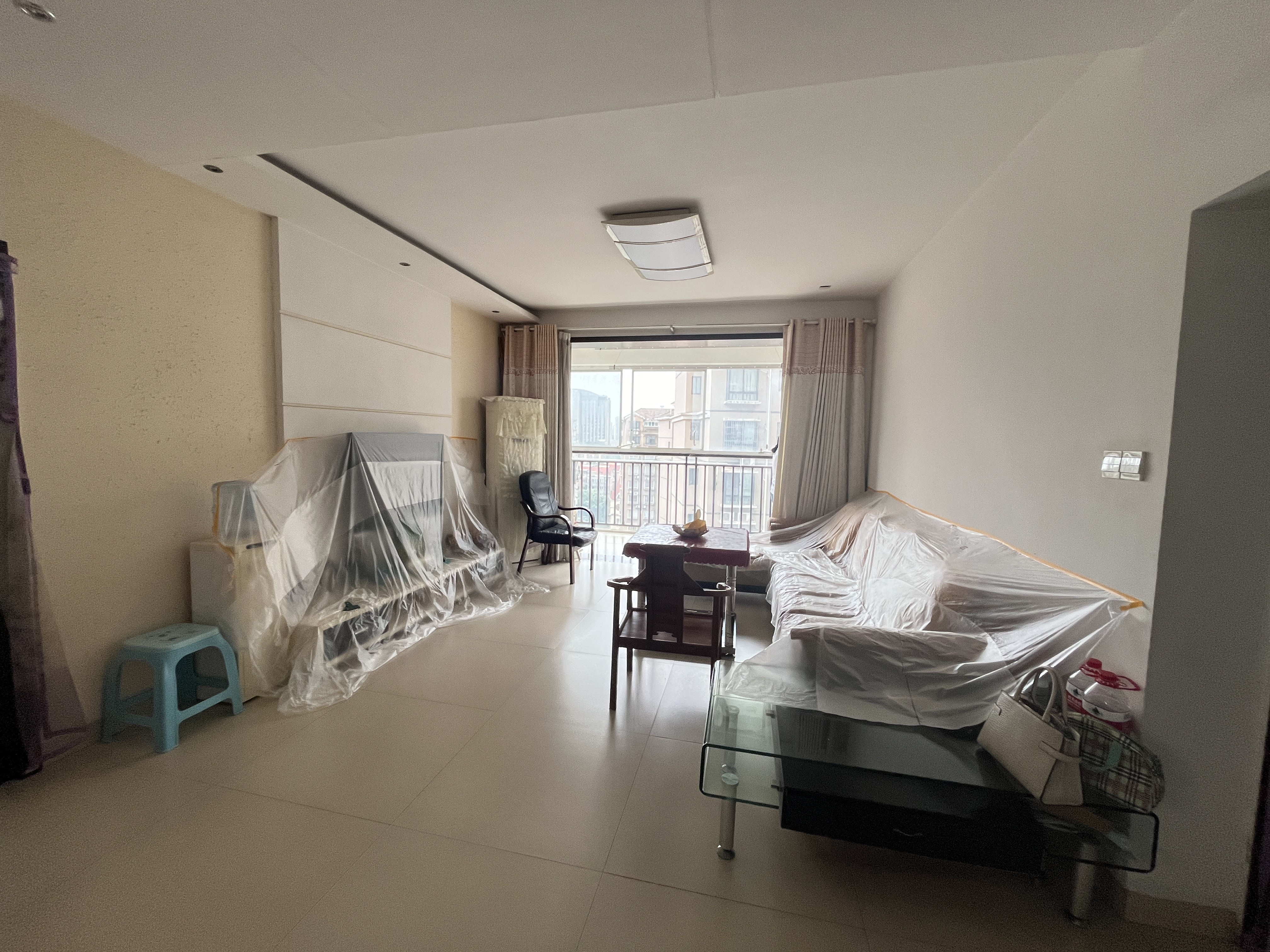 湘银二期世纪花园 3室2厅2卫 56.6万 湘银二期世纪花园 3室2厅2卫 56.6万室内图