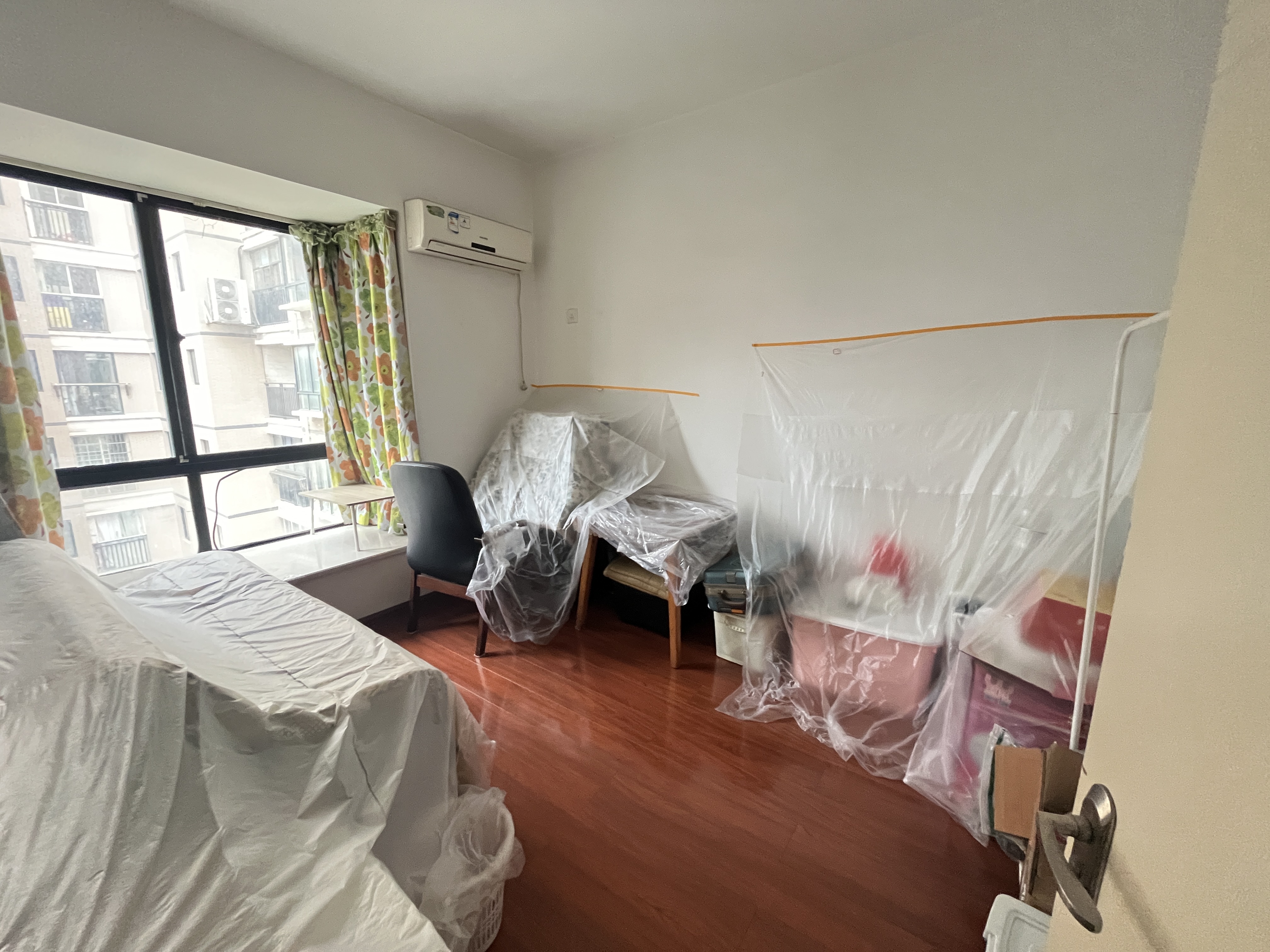 湘银二期世纪花园 3室2厅2卫 56.6万 湘银二期世纪花园 3室2厅2卫 56.6万室内图