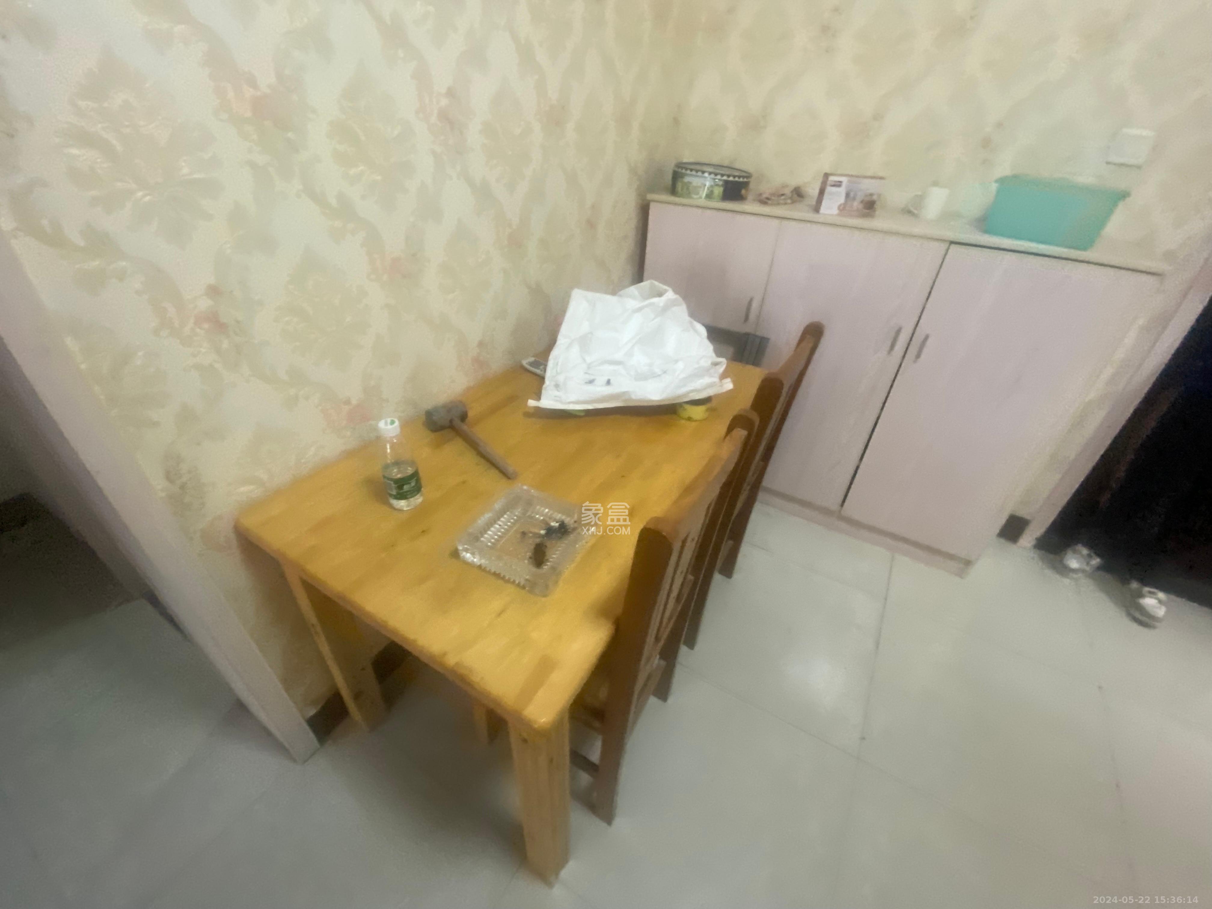 长房凤凰佳园  2室1厅1卫   1500.00元/月室内图