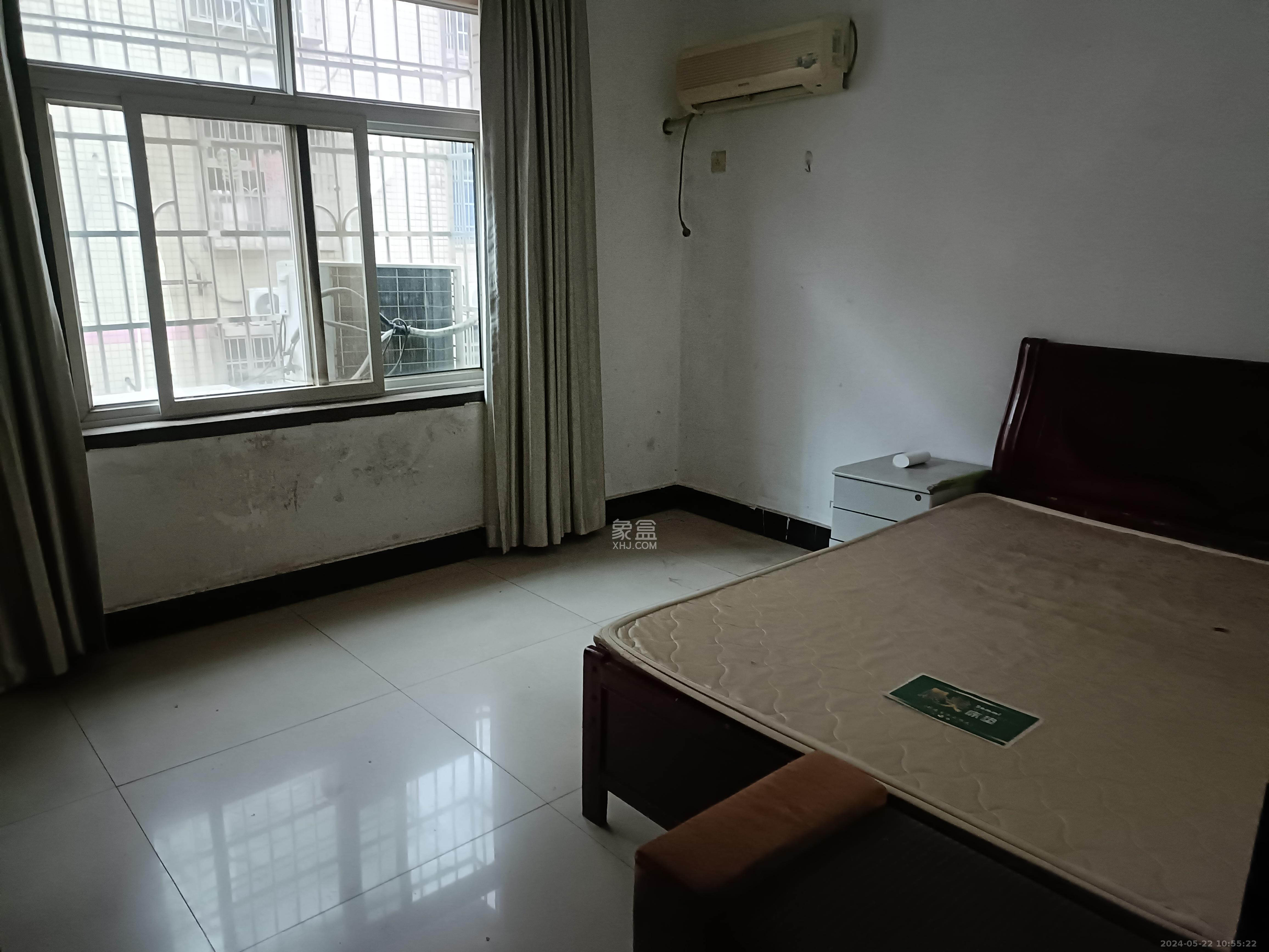 泉塘小区  3室2厅1卫   1300.00元/月室内图
