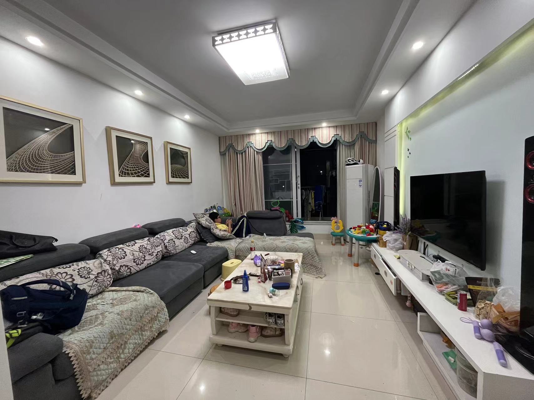 尚格名城东岸花园  3室2厅2卫    52.8万 尚格名城东岸花园  3室2厅2卫    52.8万