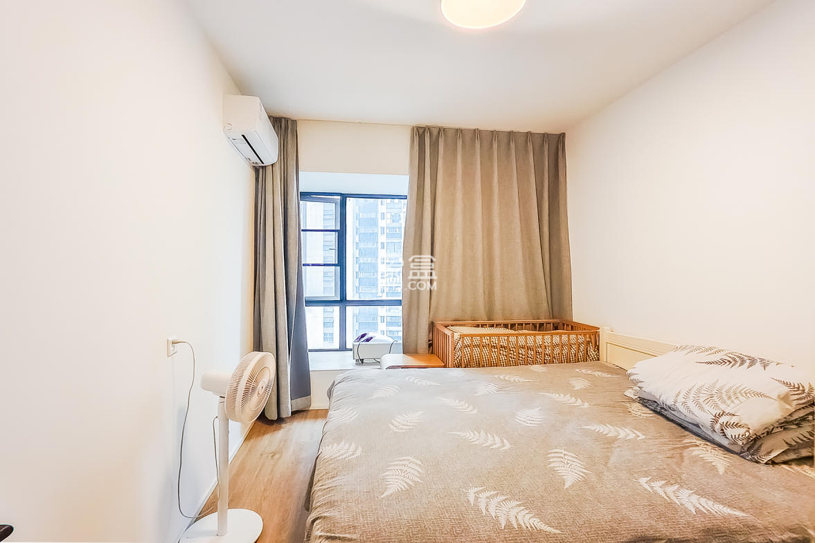 通用时代国际社区 3室2厅2卫 132.0万 通用时代国际社区 3室2厅2卫 132.0万卧室