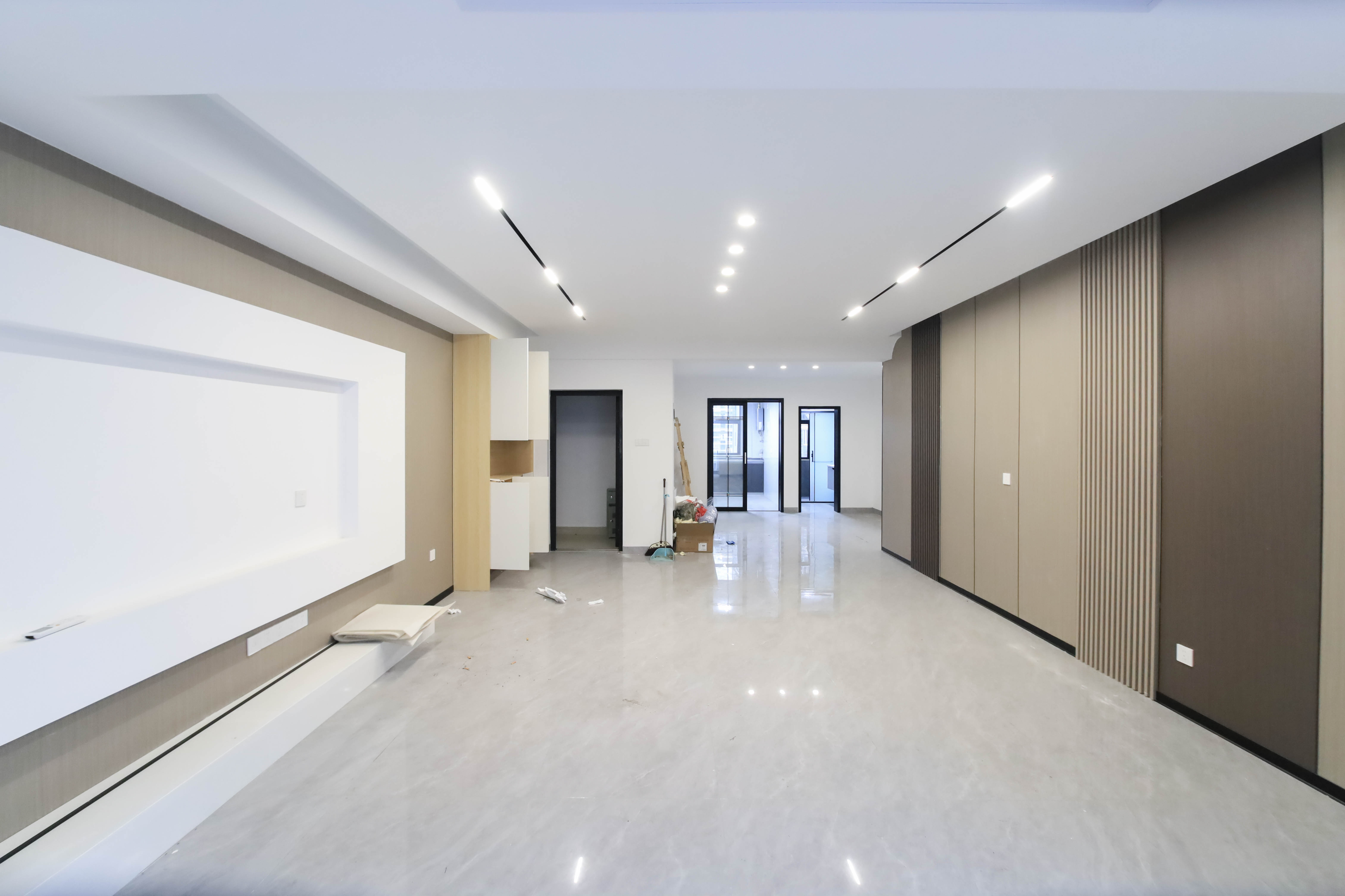 泰禹家园(彩云之翼家园一期、二期、三期) 4室2厅2卫 135.0万 泰禹家园(彩云之翼家园一期、二期、三期) 4室2厅2卫 135.0万客厅