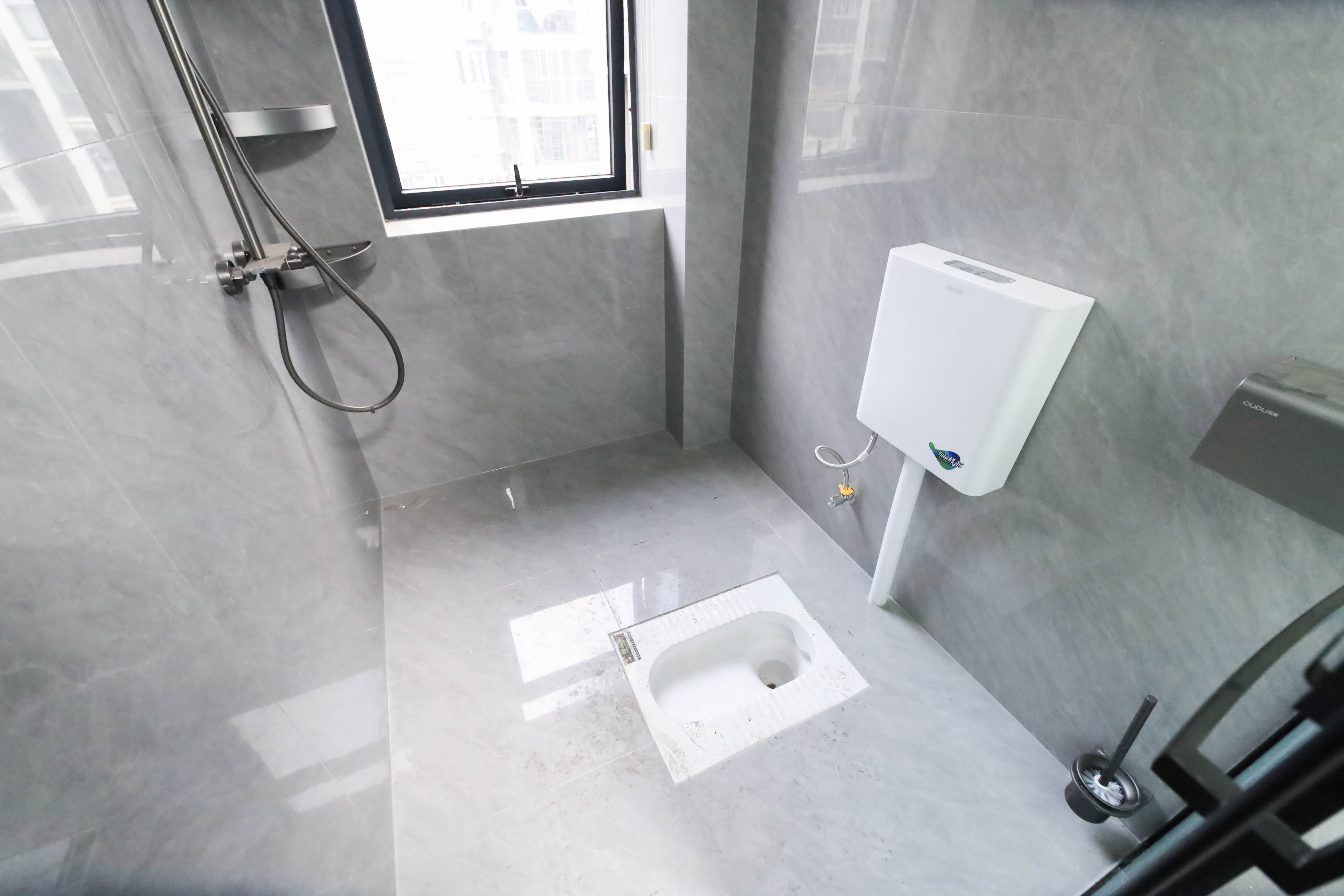 泰禹家园(彩云之翼家园一期、二期、三期) 4室2厅2卫 135.0万 泰禹家园(彩云之翼家园一期、二期、三期) 4室2厅2卫 135.0万卫生间