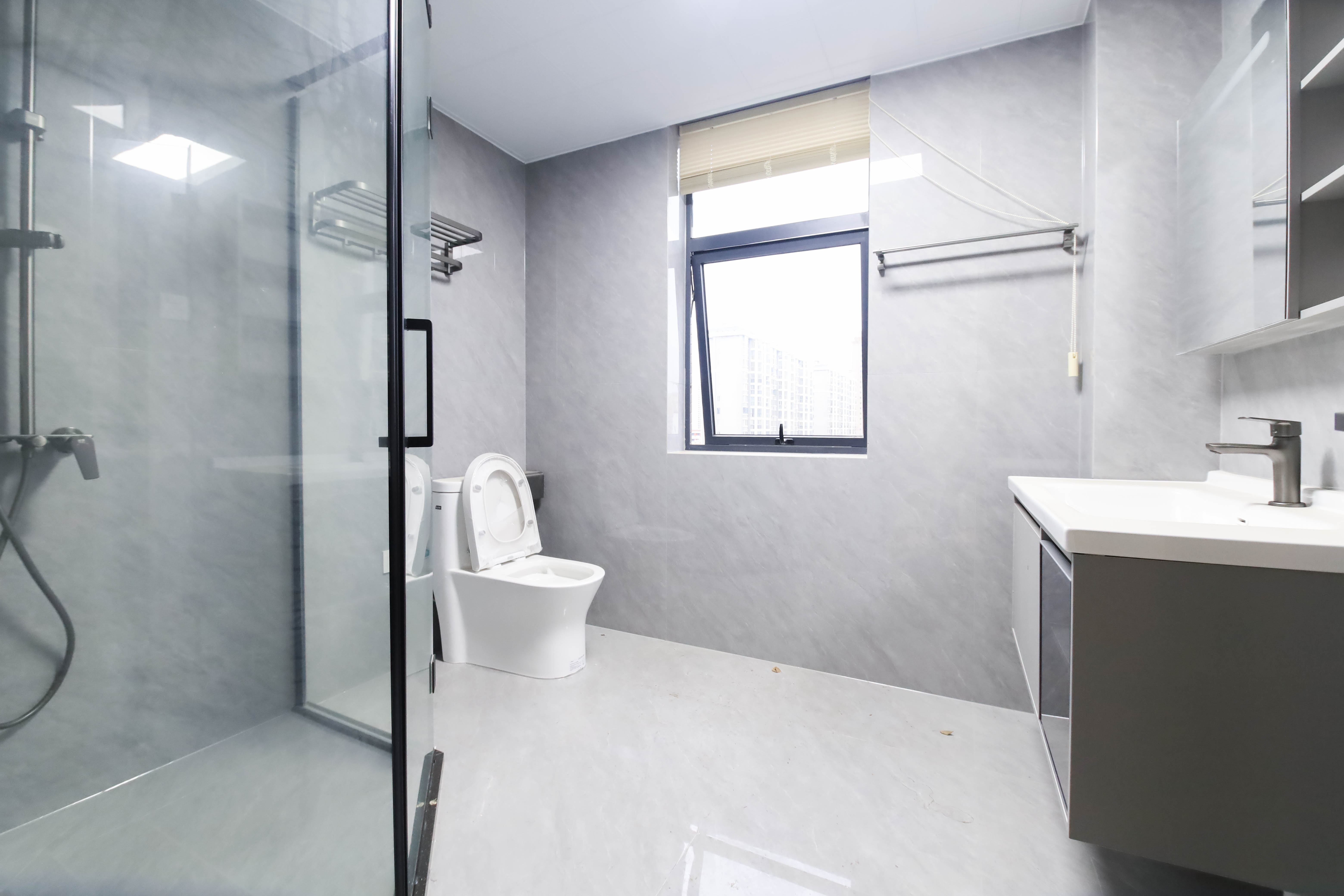 泰禹家园(彩云之翼家园一期、二期、三期) 4室2厅2卫 135.0万 泰禹家园(彩云之翼家园一期、二期、三期) 4室2厅2卫 135.0万卫生间