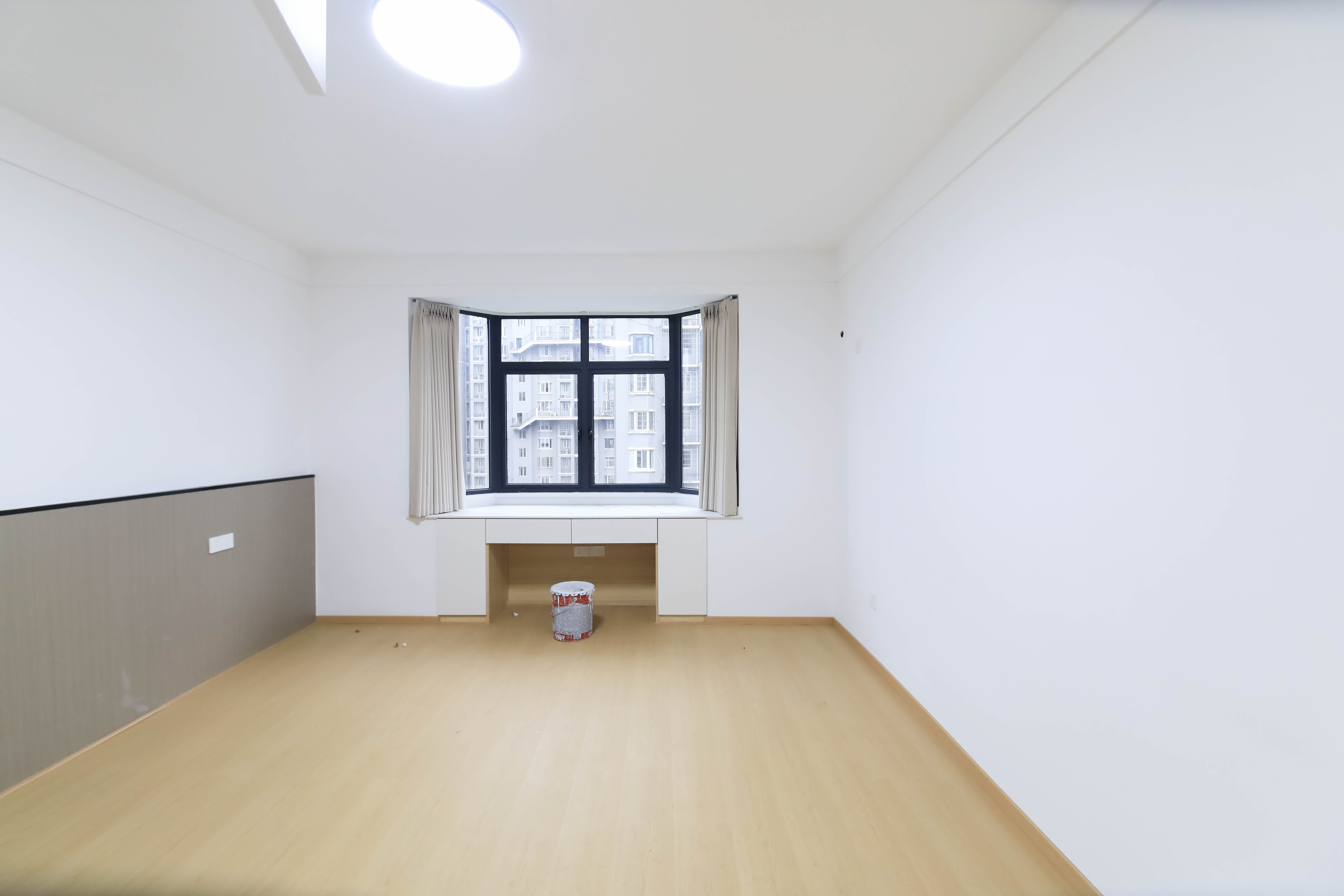 泰禹家园(彩云之翼家园一期、二期、三期) 4室2厅2卫 135.0万 泰禹家园(彩云之翼家园一期、二期、三期) 4室2厅2卫 135.0万卧室