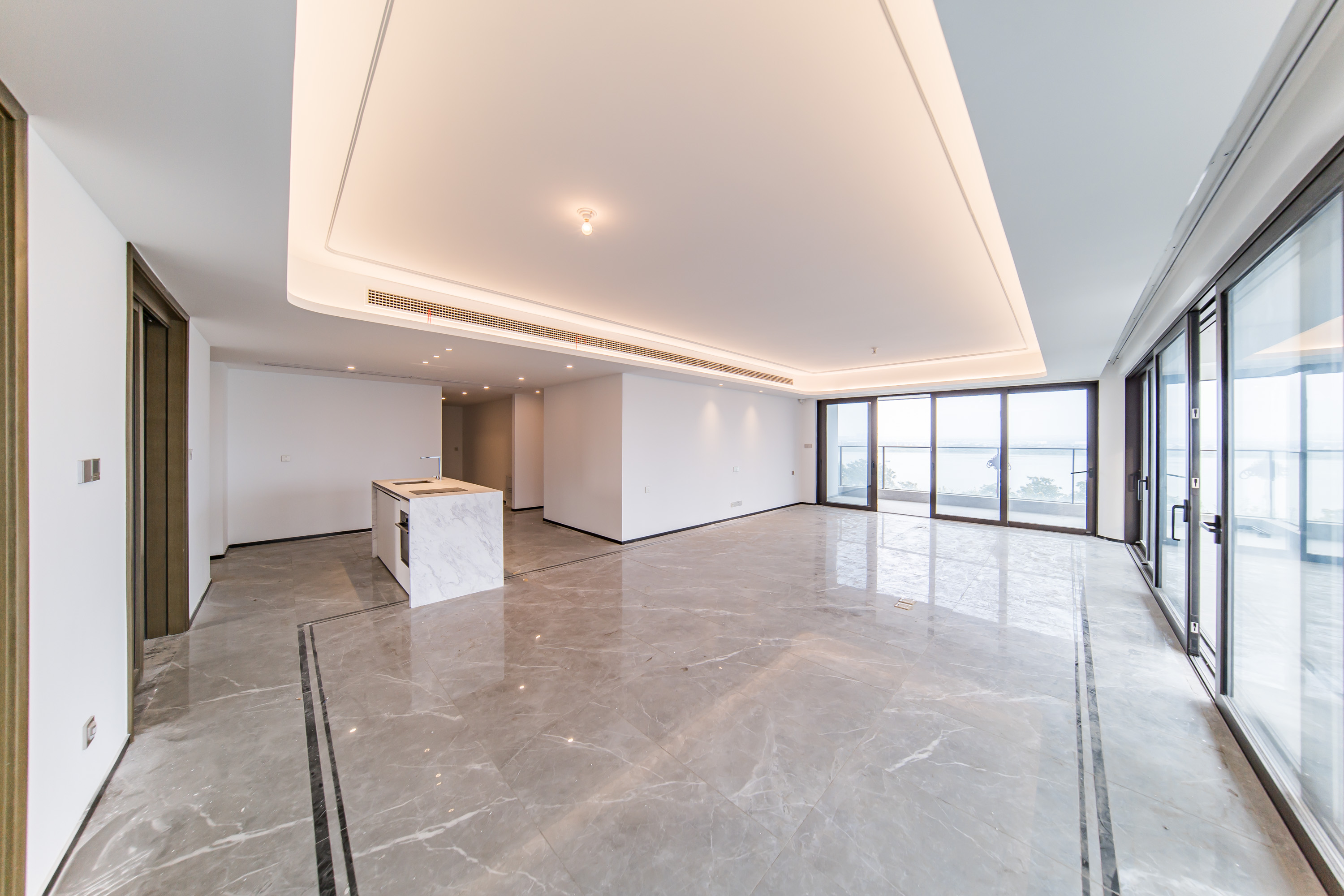建发电建江山悦  4室2厅4卫   548.00万客厅
