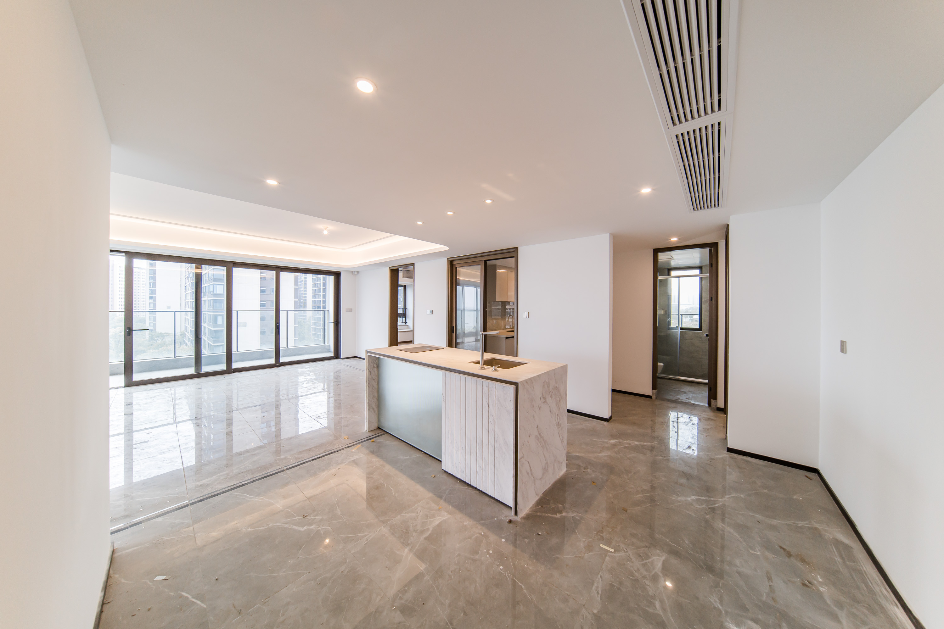建发电建江山悦  4室2厅4卫   548.00万其他