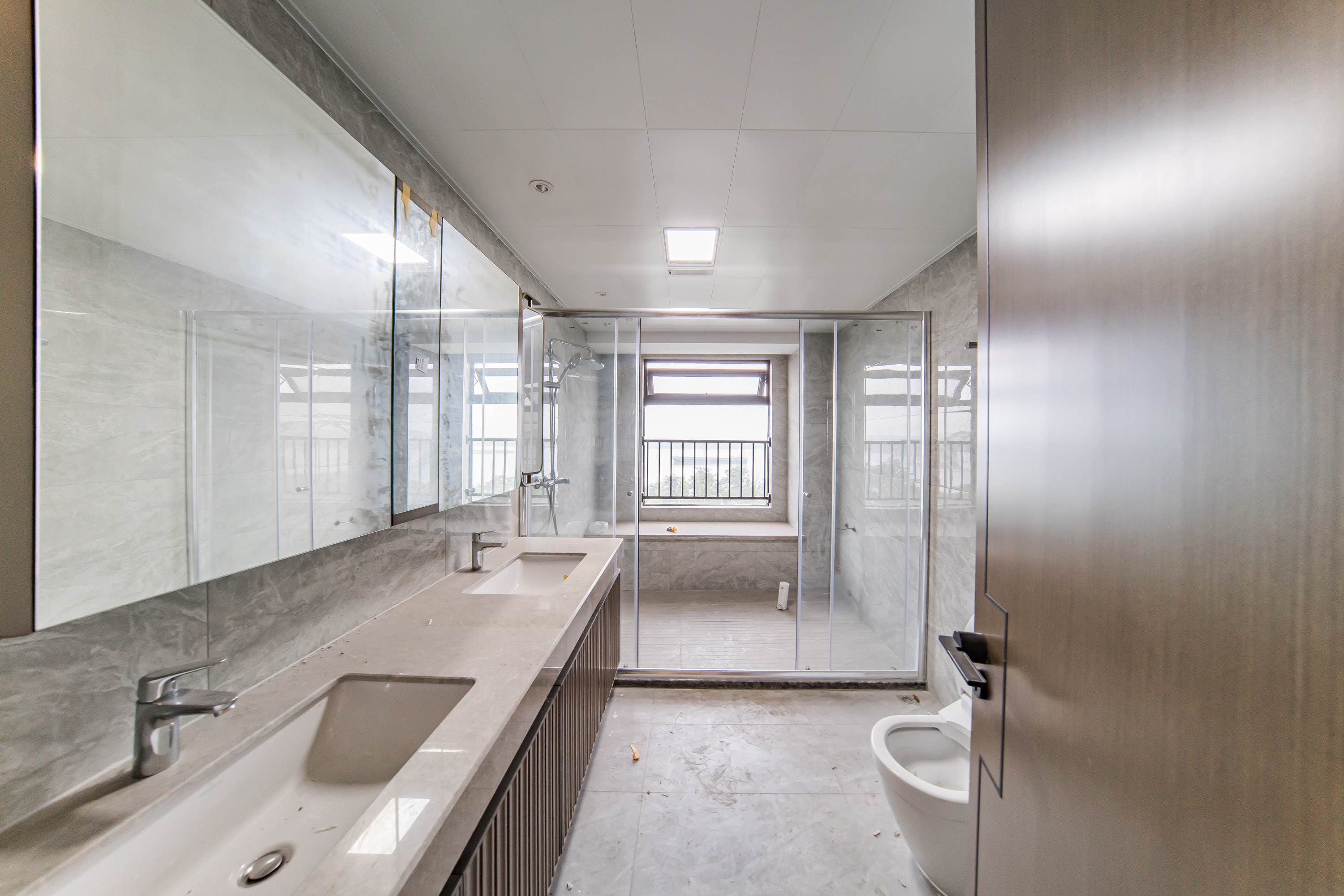 建发电建江山悦  4室2厅4卫   548.00万卫生间
