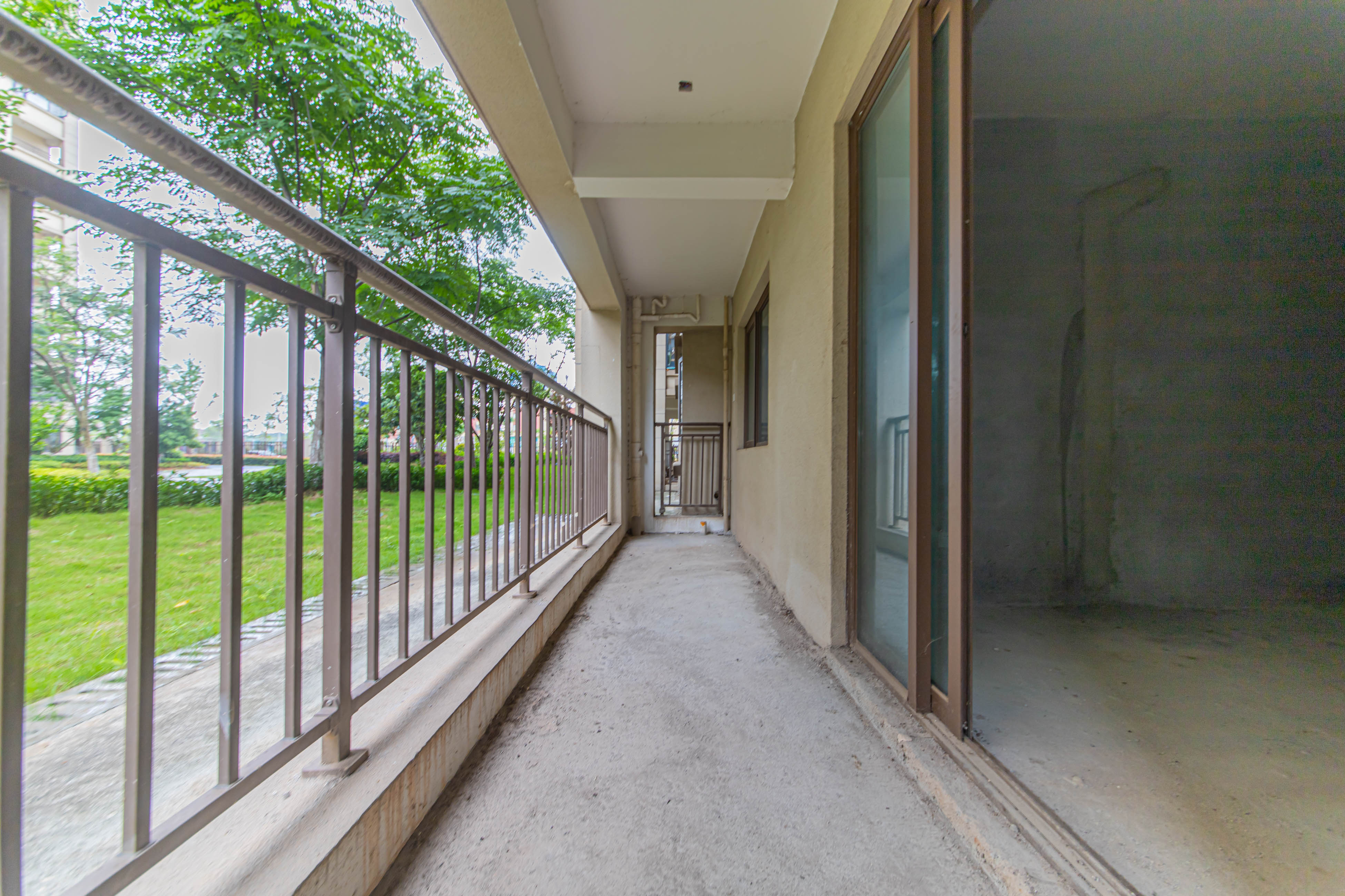 大唐印象二期御府 3室2厅2卫 80.0万 大唐印象二期御府 3室2厅2卫 80.0万阳台