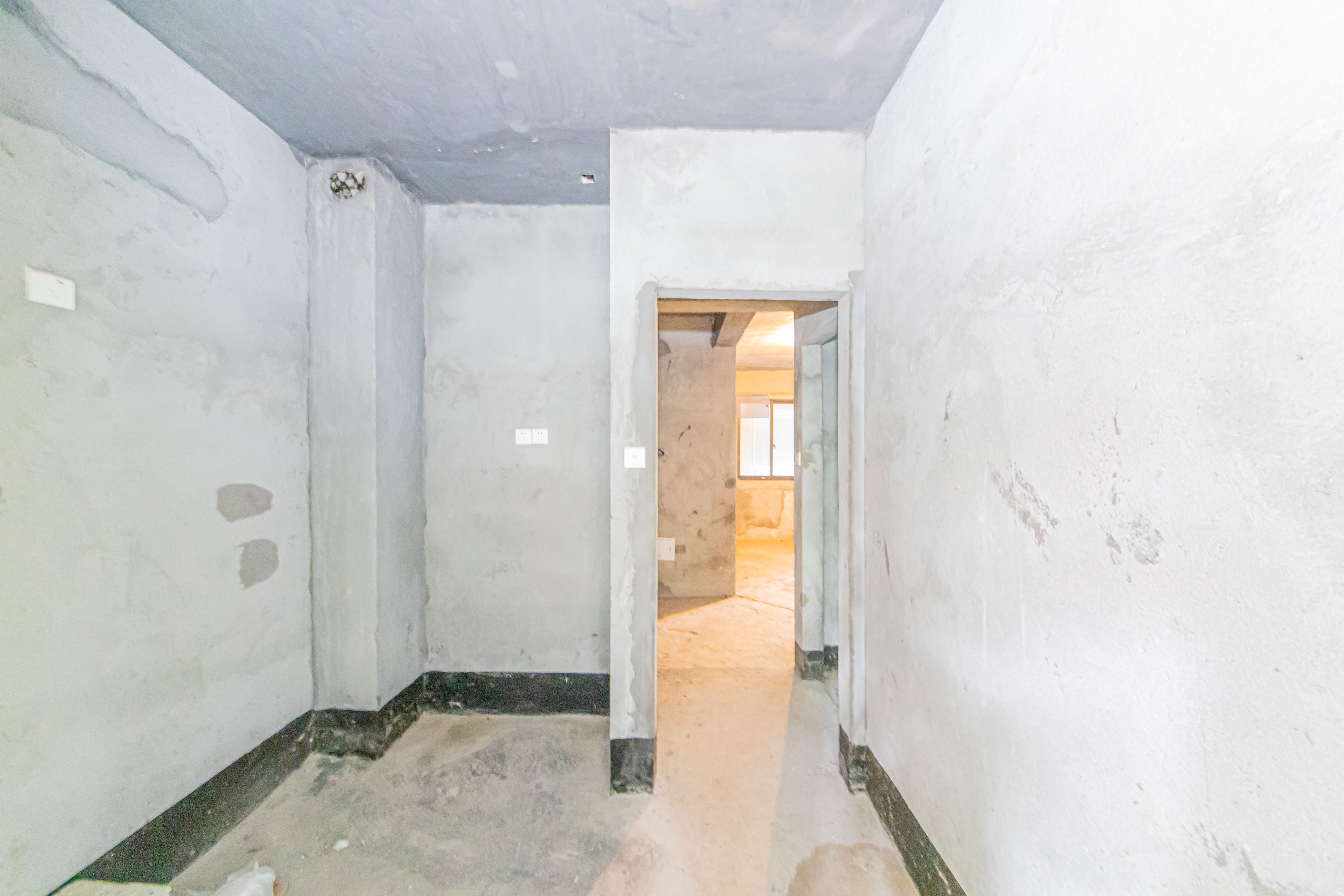 保利花园  3室2厅1卫    88.0万 保利花园  3室2厅1卫    88.0万厨房