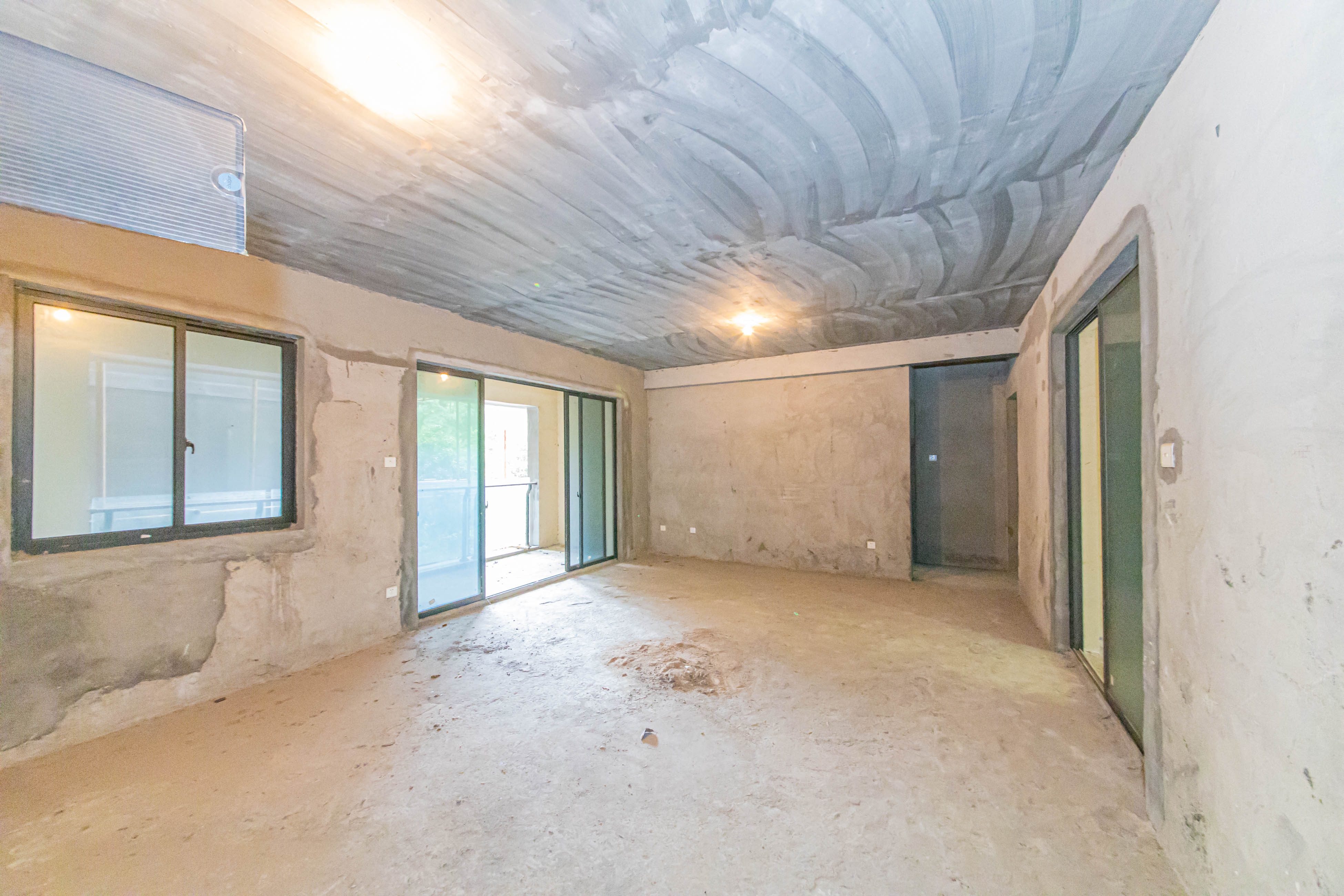 保利花园  3室2厅1卫    88.0万客厅