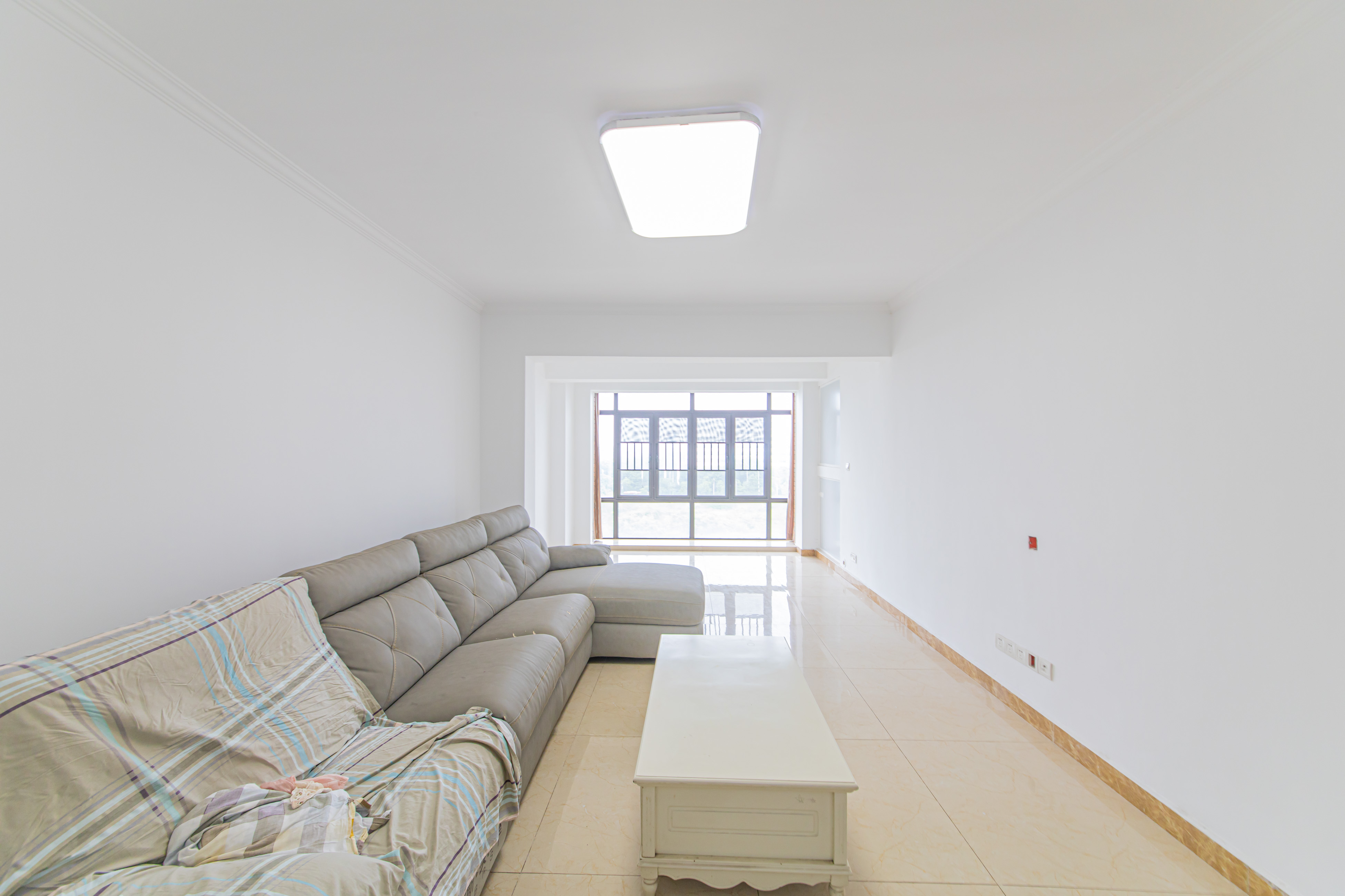 绿地公馆(绿地名邸)  3室2厅2卫    115.0万 绿地公馆(绿地名邸)  3室2厅2卫    115.0万