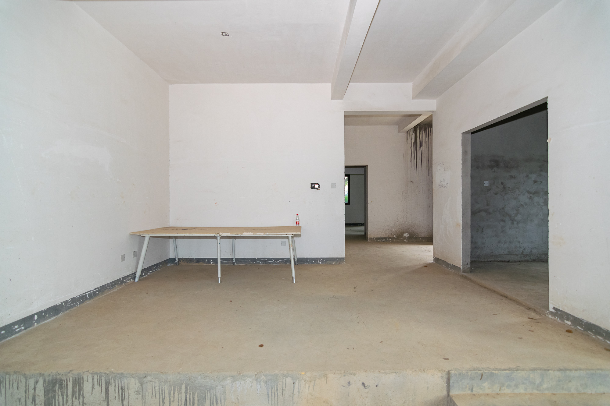 金地三千府(金地湖山樾、金地自在城)  8室3厅4卫    580.0万 金地三千府(金地湖山樾、金地自在城)  8室3厅4卫    580.0万客厅