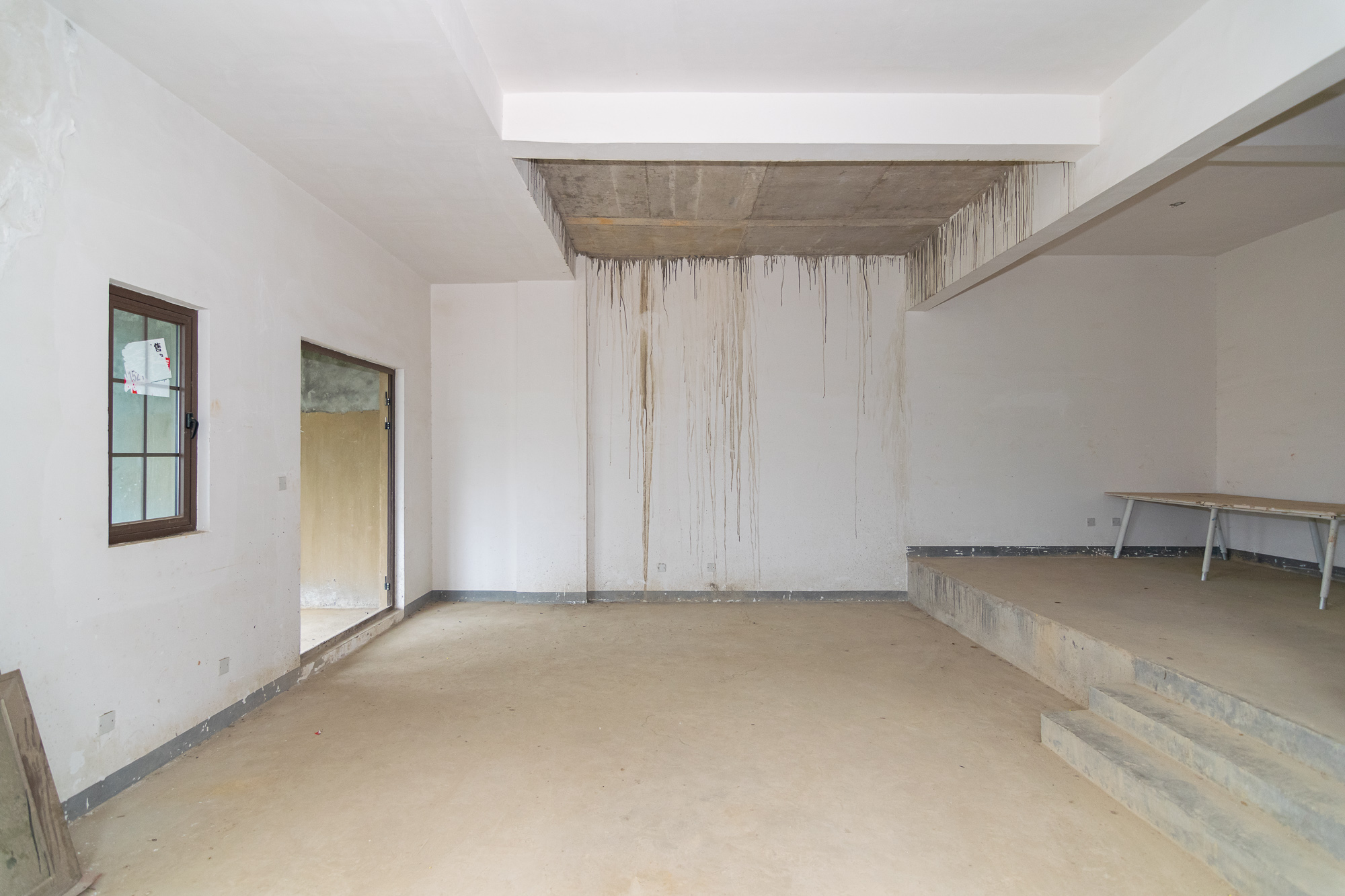 金地三千府(金地湖山樾、金地自在城)  8室3厅4卫    580.0万 金地三千府(金地湖山樾、金地自在城)  8室3厅4卫    580.0万客厅