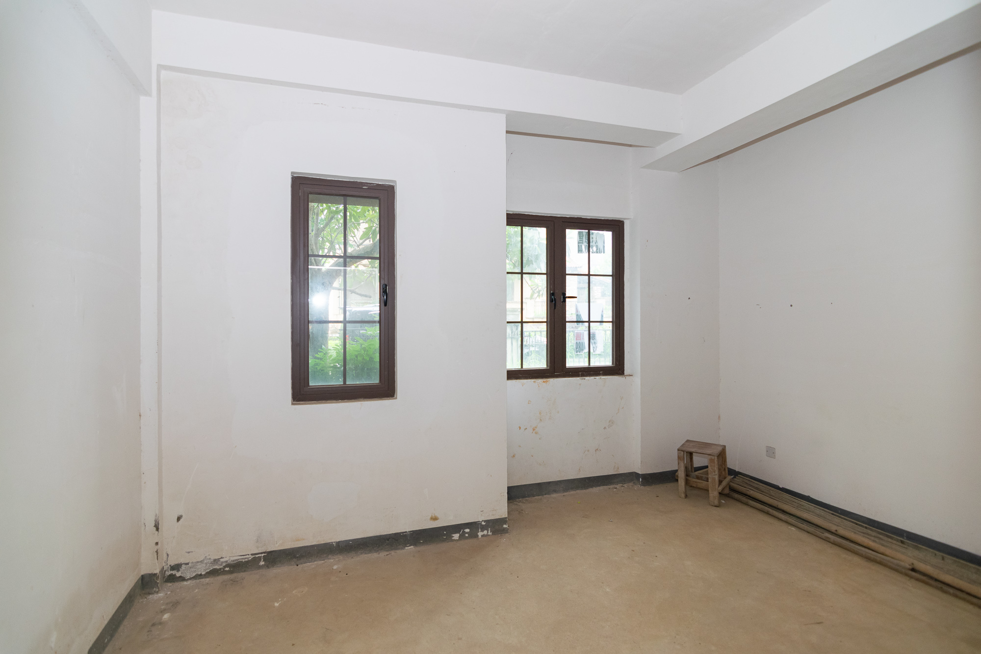 金地三千府(金地湖山樾、金地自在城)  8室3厅4卫    580.0万 金地三千府(金地湖山樾、金地自在城)  8室3厅4卫    580.0万卧室