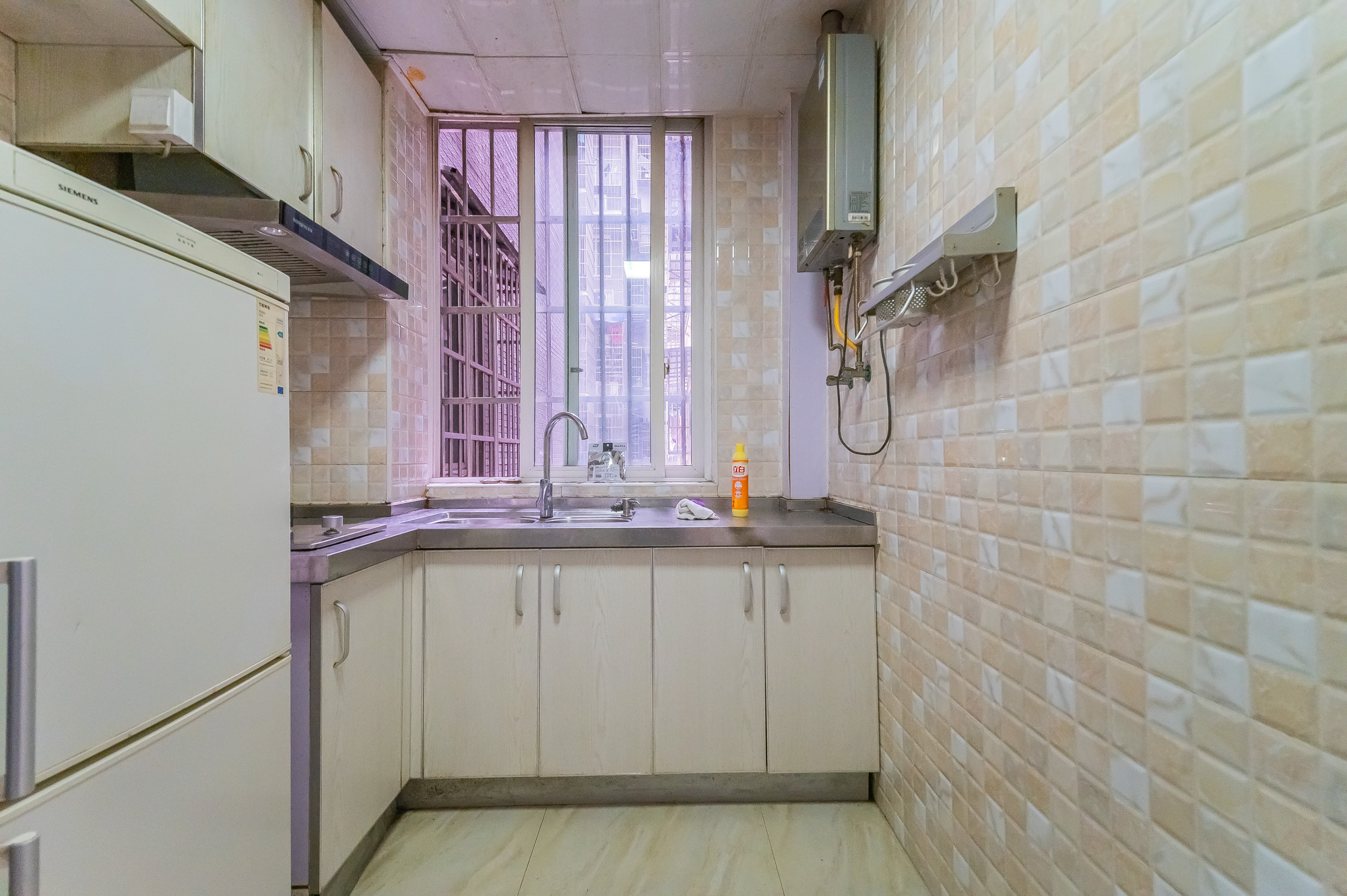 锦璨家园  1室1厅1卫    19.0万 锦璨家园  1室1厅1卫    19.0万厨房