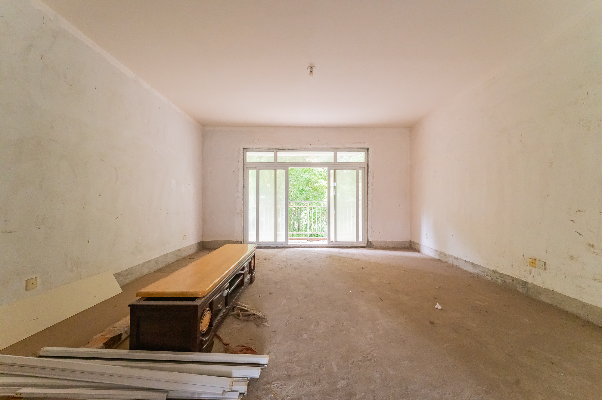 陶然居  4室2厅1卫    188.0万 陶然居  4室2厅1卫    188.0万客厅