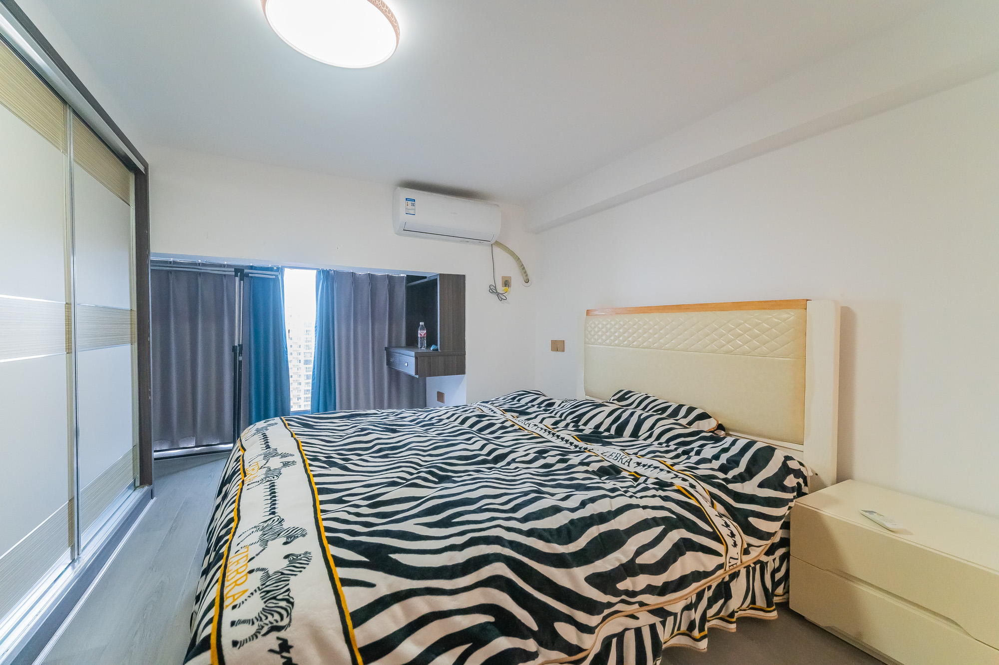 海伦春天 2室1厅1卫 34.99万 海伦春天 2室1厅1卫 34.99万卧室