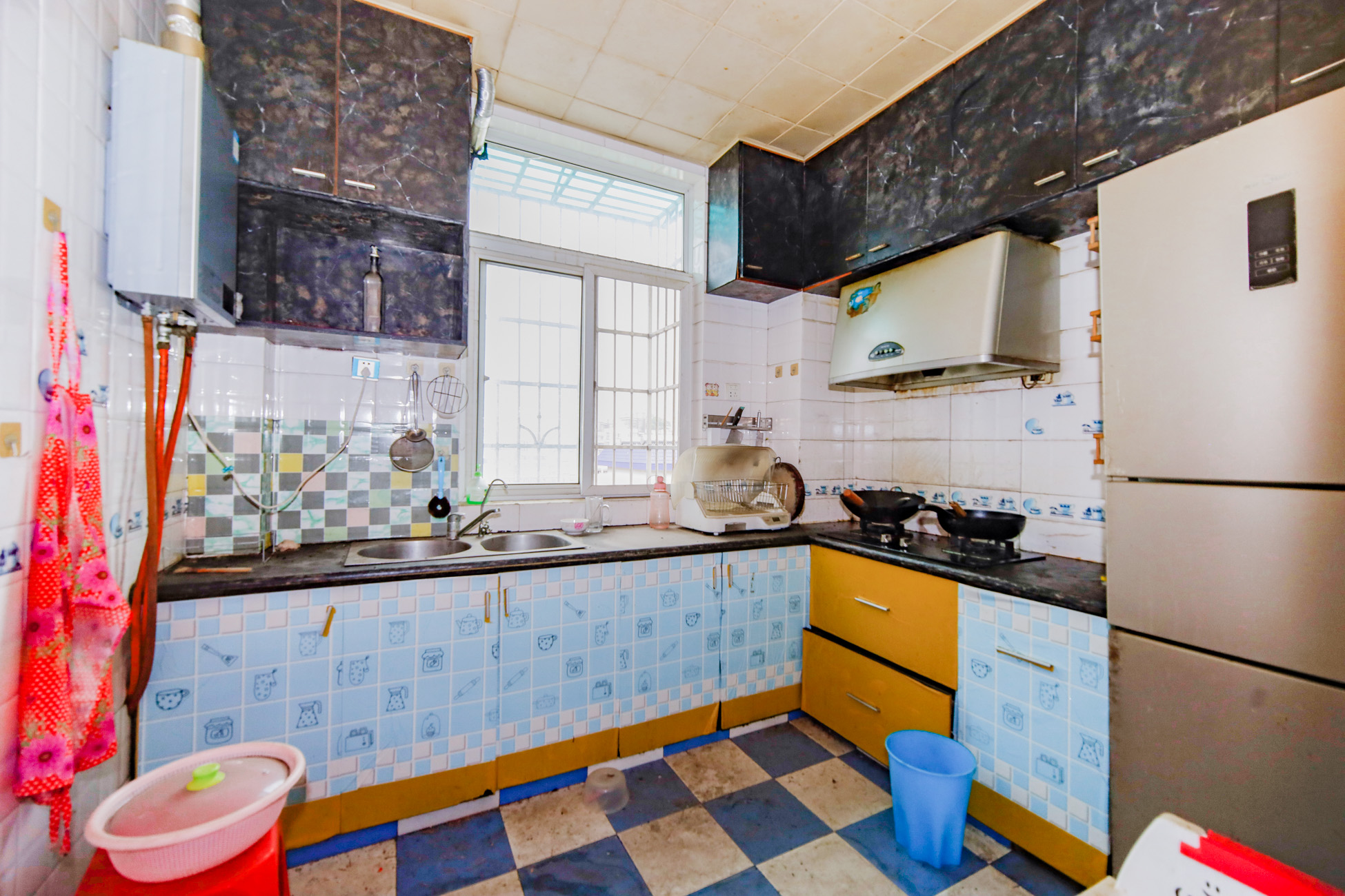 湘樟园小区(湘樟家园)  3室2厅2卫    48.0万 湘樟园小区(湘樟家园)  3室2厅2卫    48.0万厨房