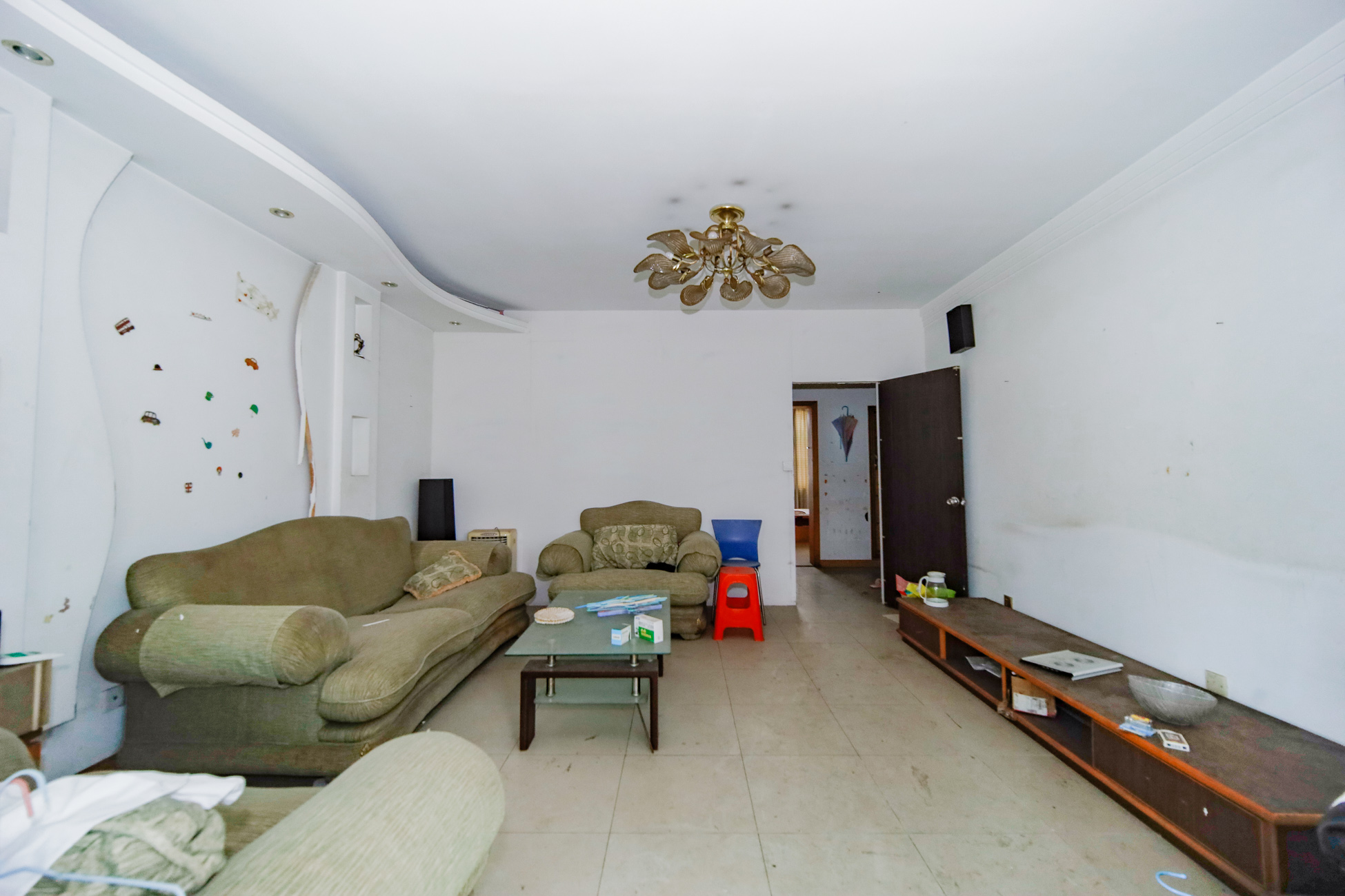 湘樟园小区(湘樟家园)  3室2厅2卫    48.0万 湘樟园小区(湘樟家园)  3室2厅2卫    48.0万客厅