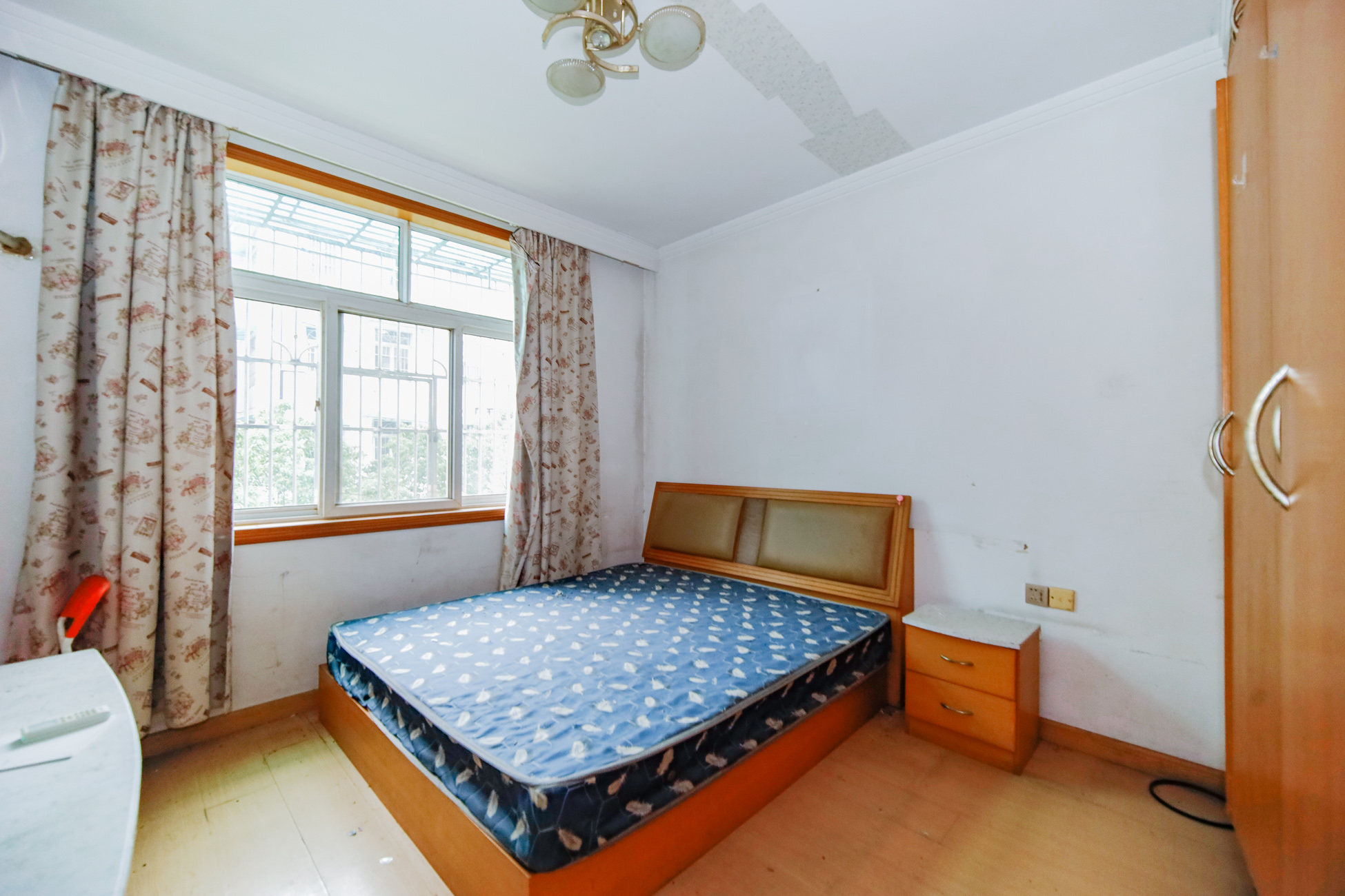 湘樟园小区(湘樟家园)  3室2厅2卫    48.0万 湘樟园小区(湘樟家园)  3室2厅2卫    48.0万卧室