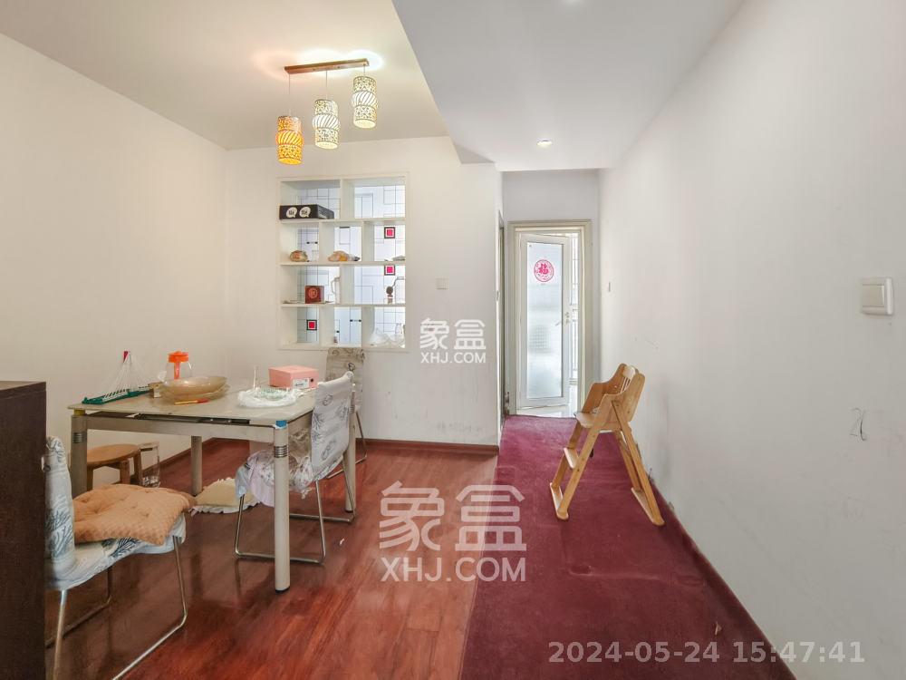 长丰星城  4室2厅2卫   1600.00元/月室内图