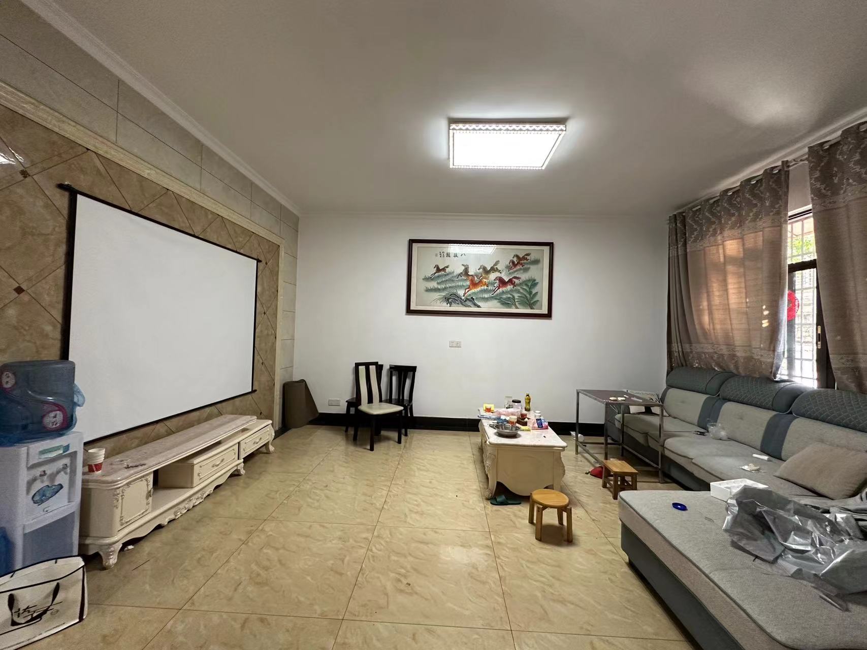 源园新村 5室2厅3卫 155.0万 源园新村 5室2厅3卫 155.0万室内图